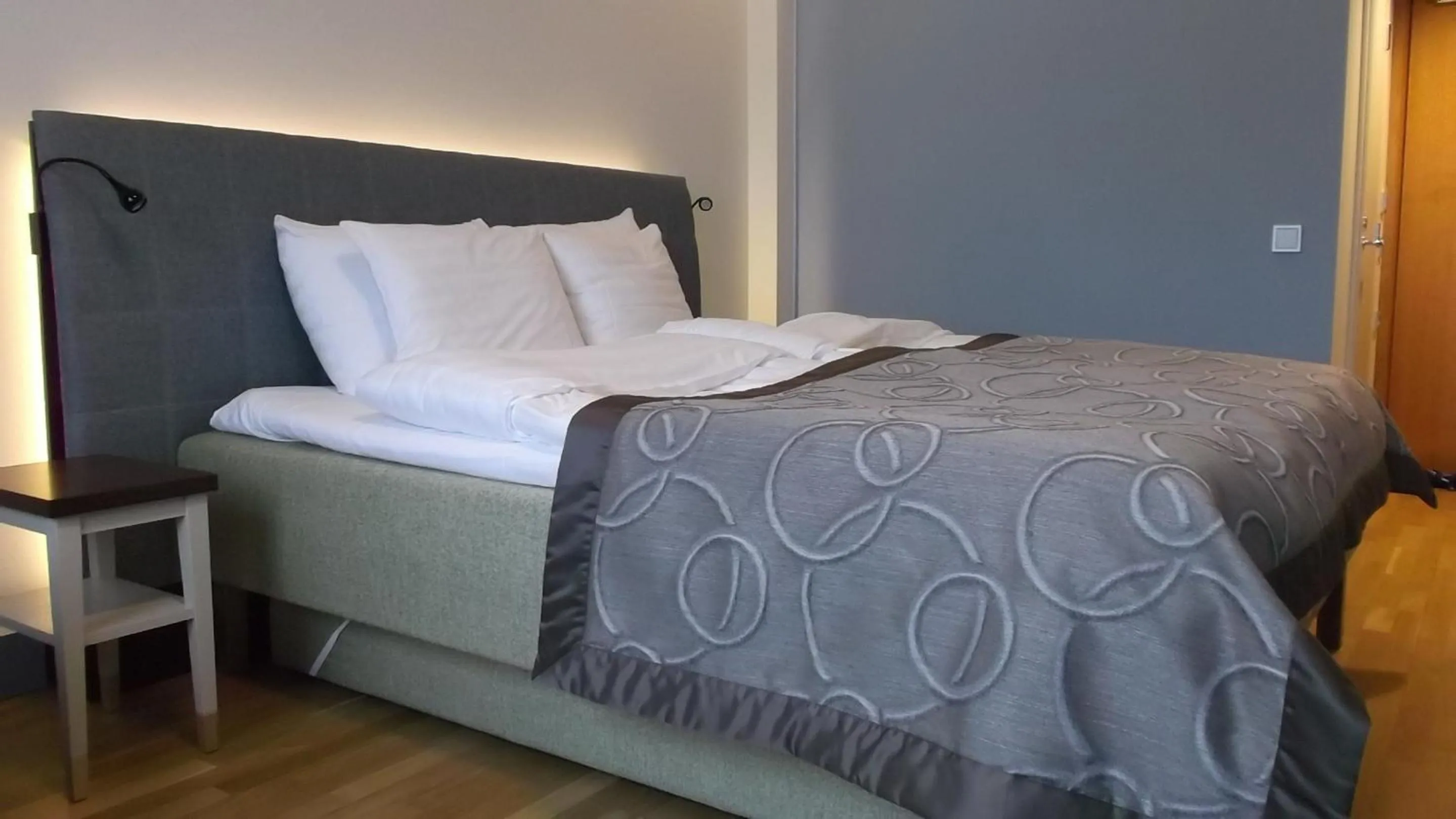 Bed in Hämeenkylän Kartano