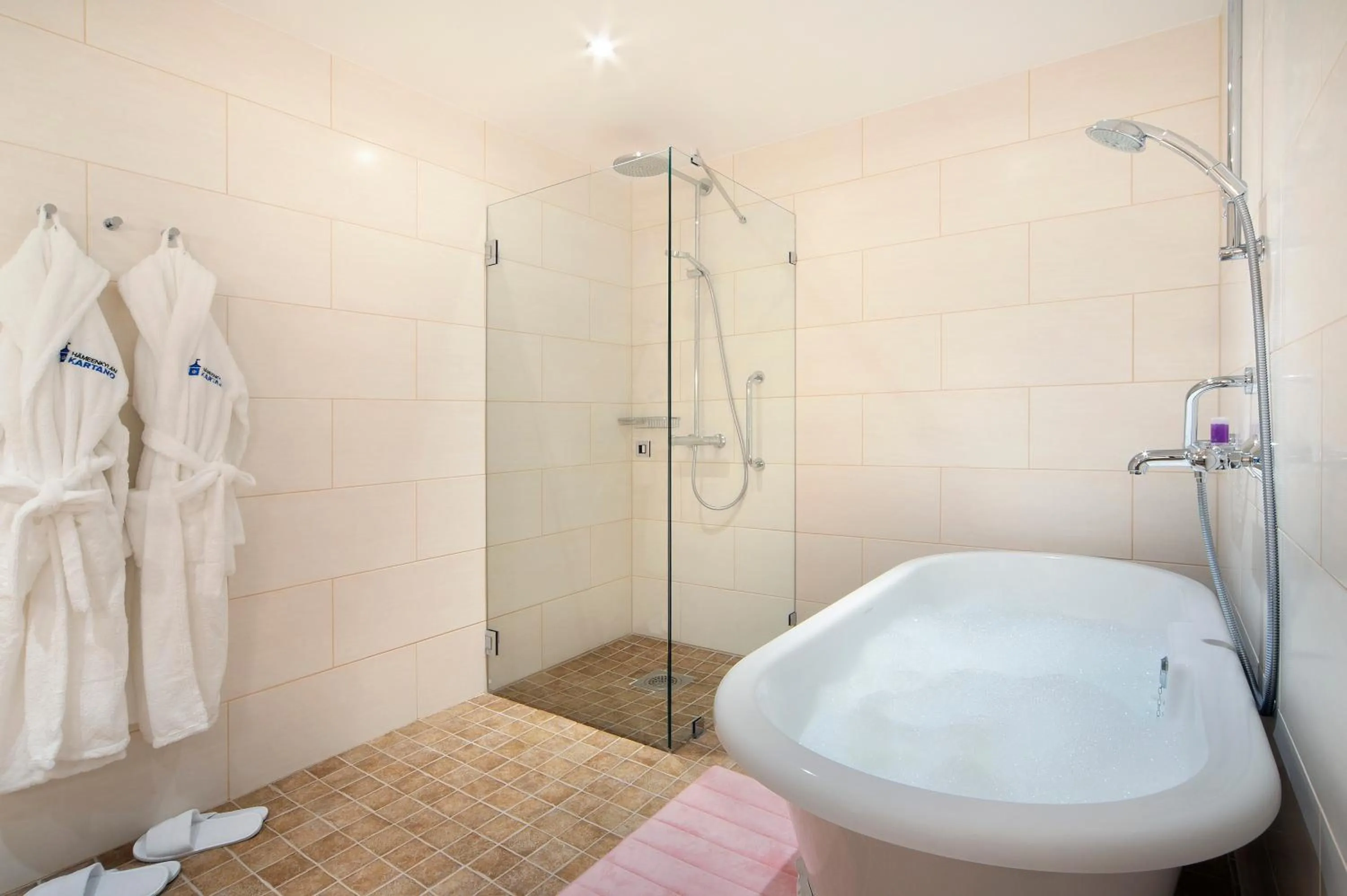 Bathroom in Hämeenkylän Kartano