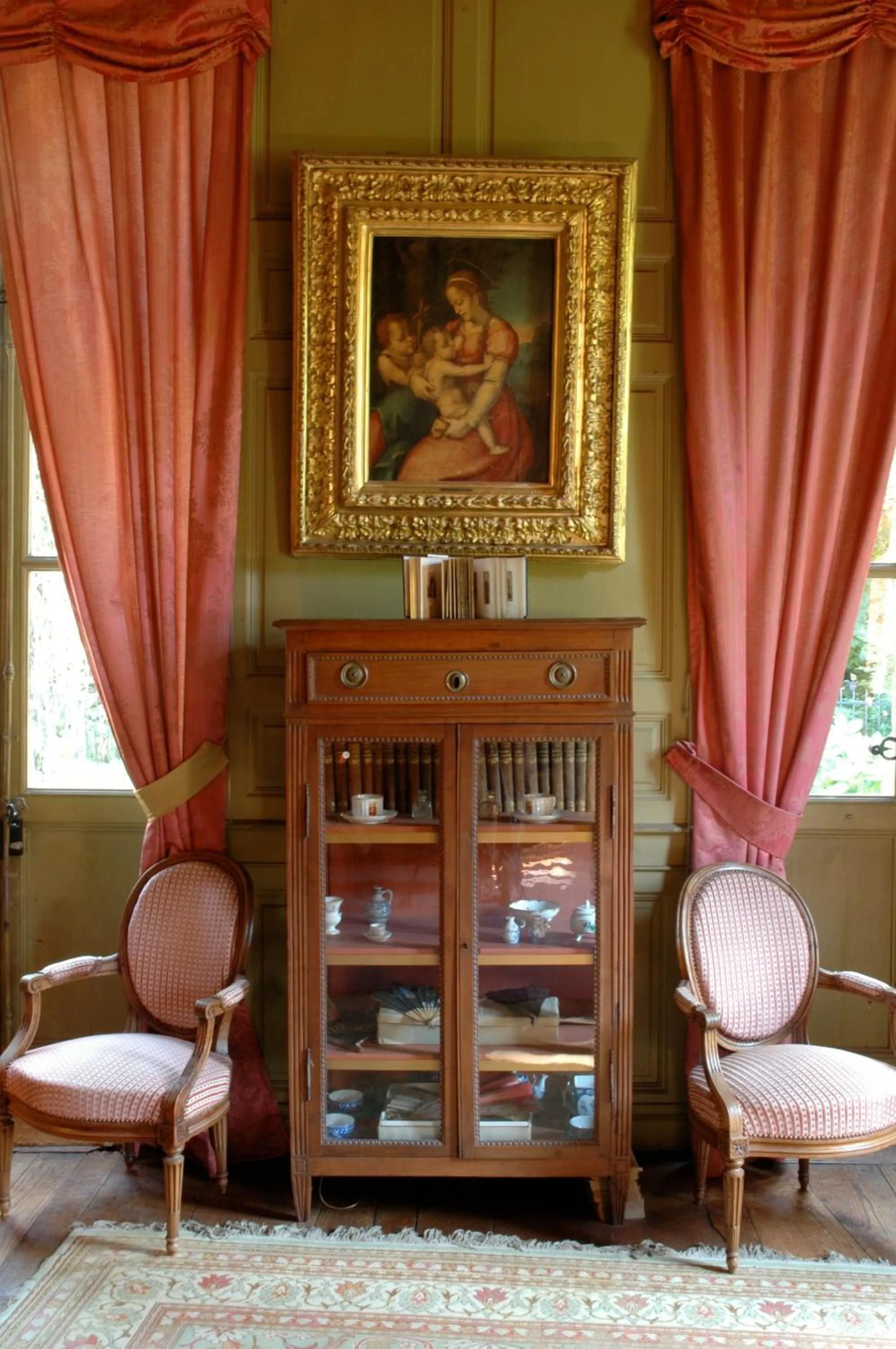 Library in Château d'Urtubie