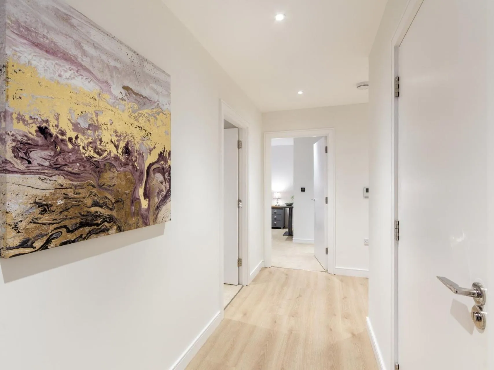 Other in 2 Bed Property Close to Heathrow Airport