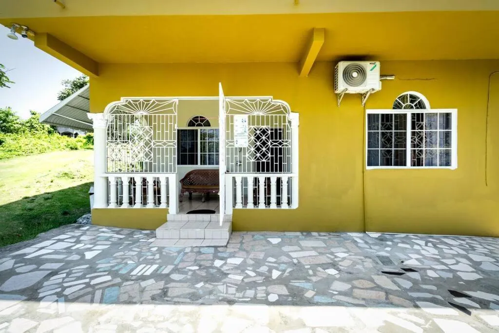 Property building in Cozy Locale - Gold