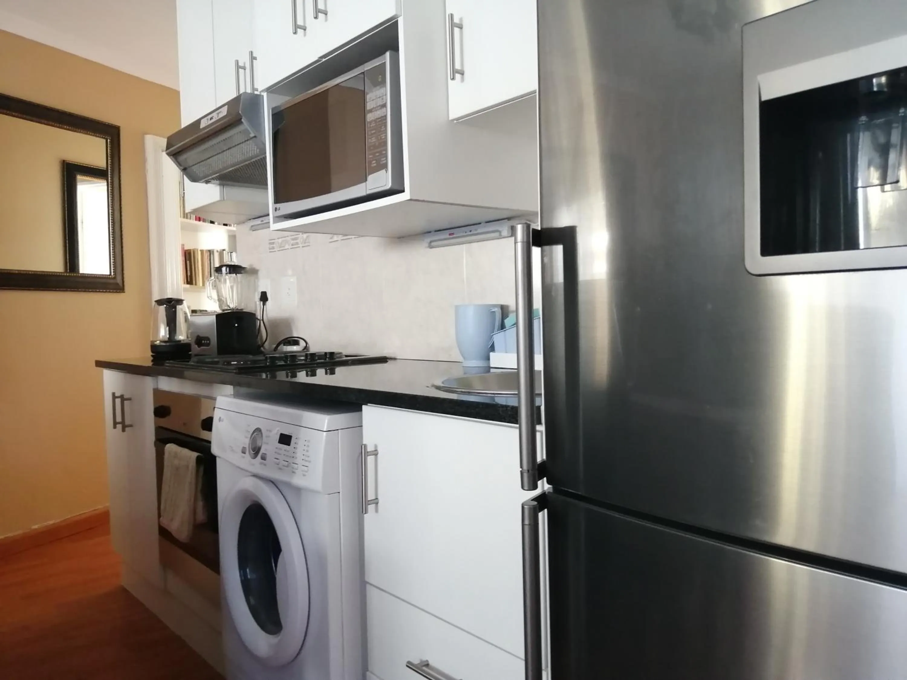 Kitchen or kitchenette in Onyx on Sycamore