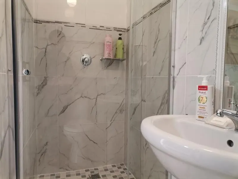 Bathroom in Onyx on Sycamore