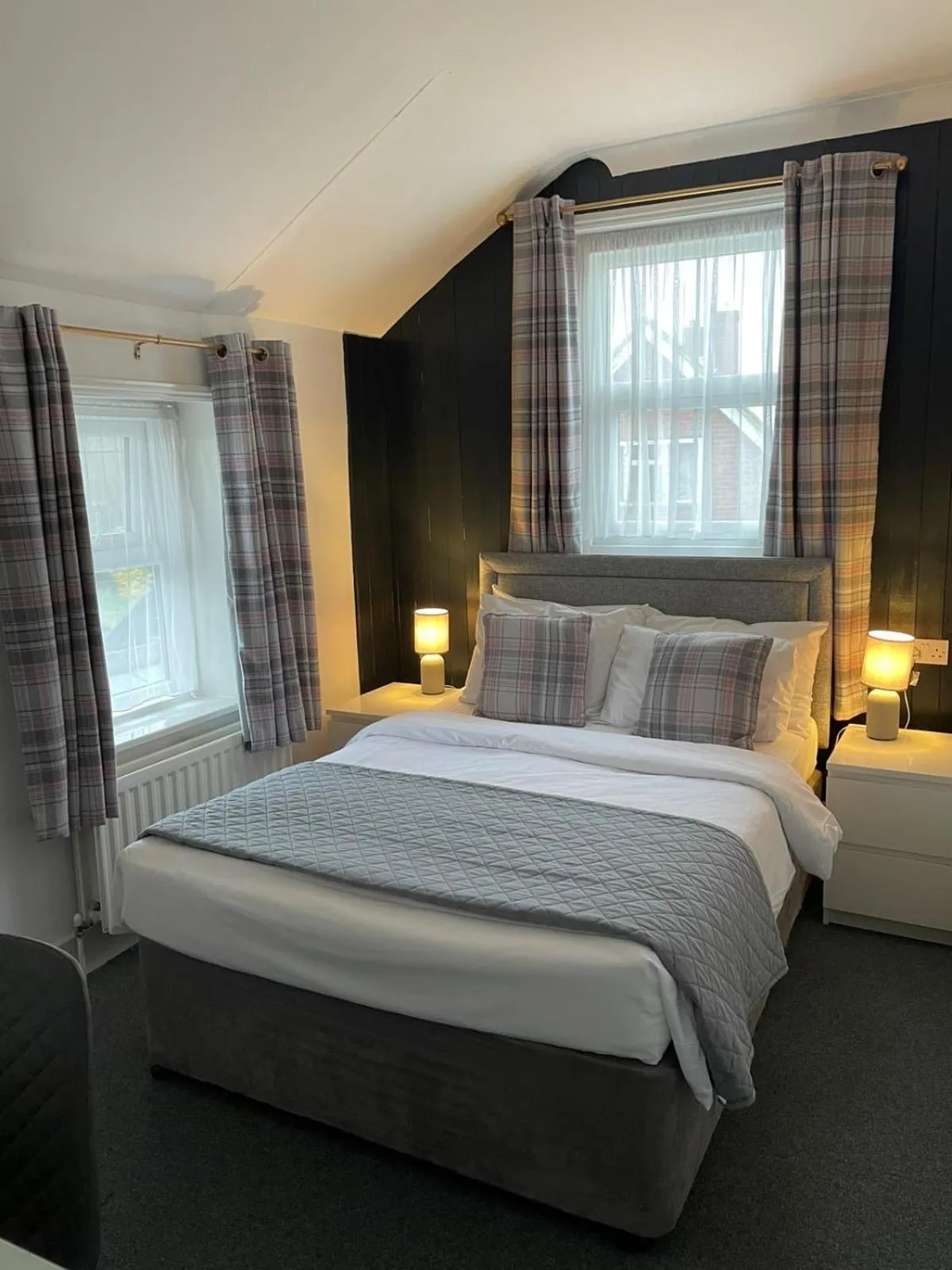 Bedroom, Bed in Hunters Meet