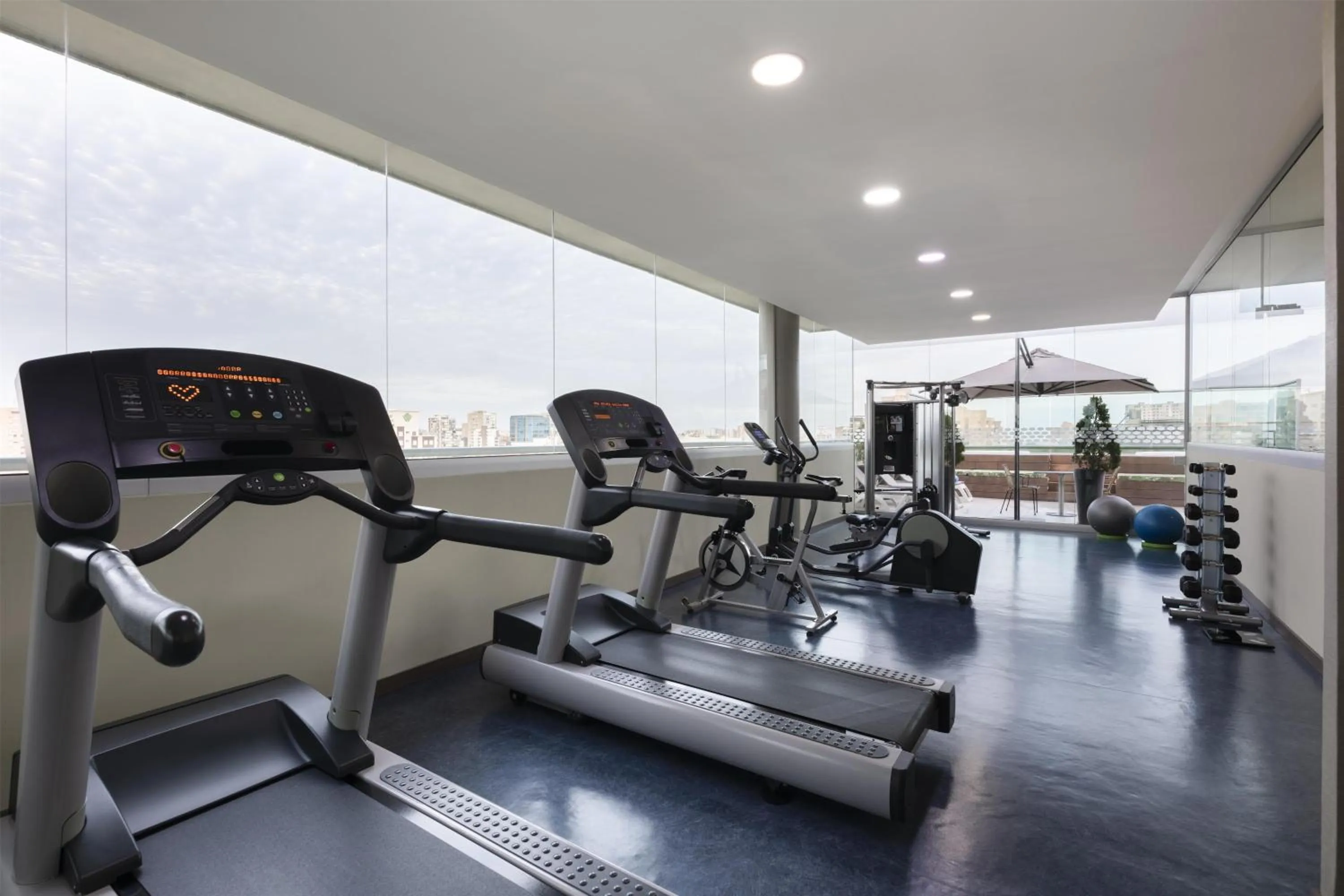 Fitness centre/facilities in Hampton by Hilton Barranquilla