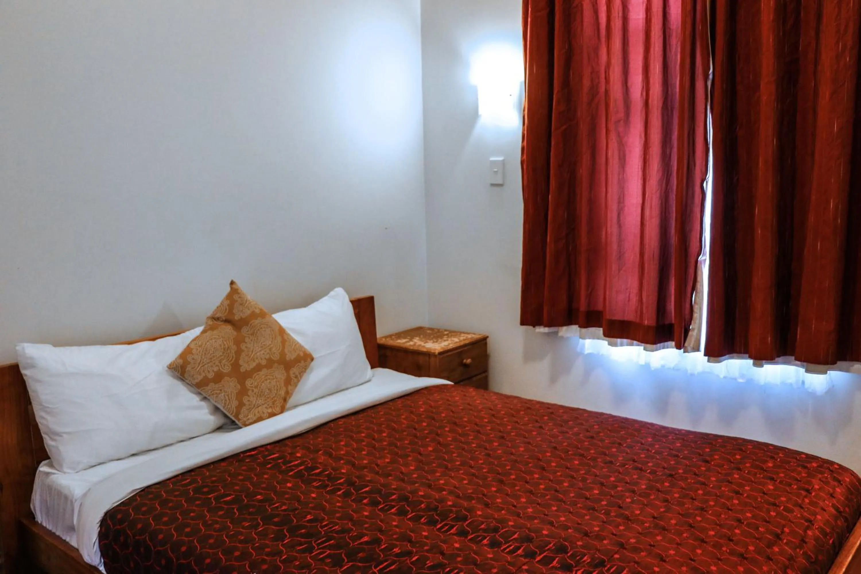 Photo of the whole room in Lantana Lodge