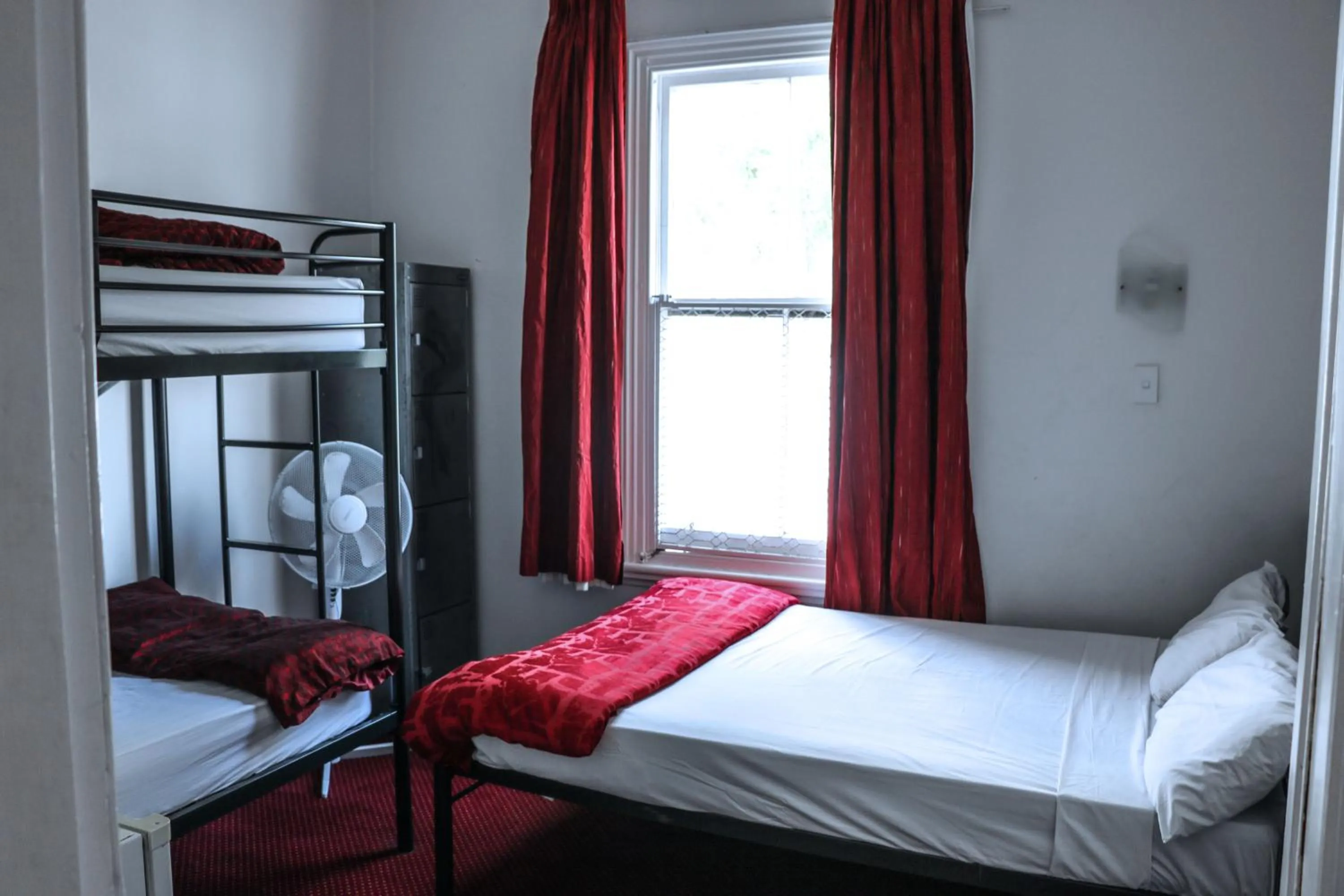 Bedroom, Bunk Bed in Lantana Lodge
