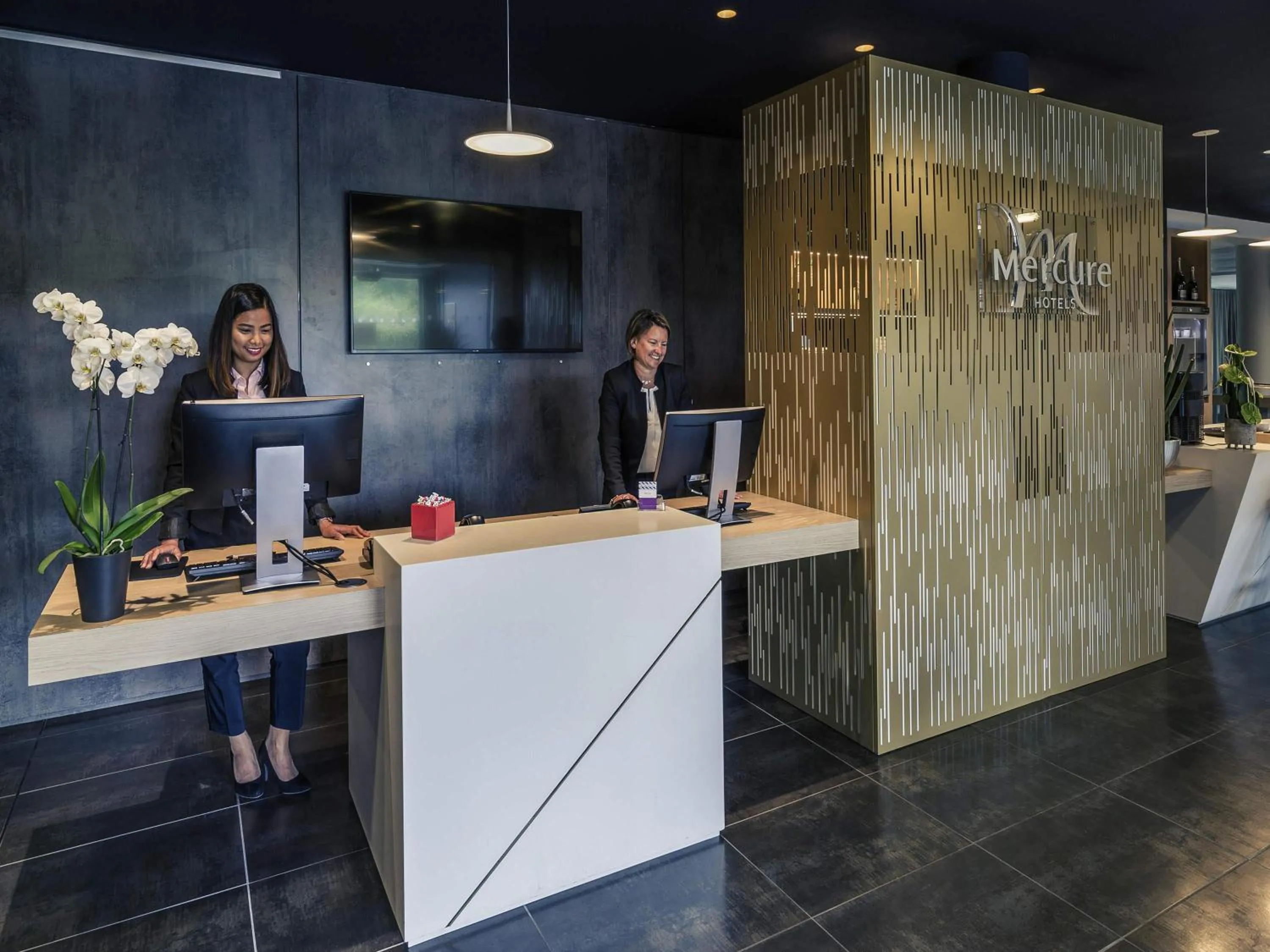 Property building in Hôtel Mercure Nantes Ouest Saint-Herblain Zenith