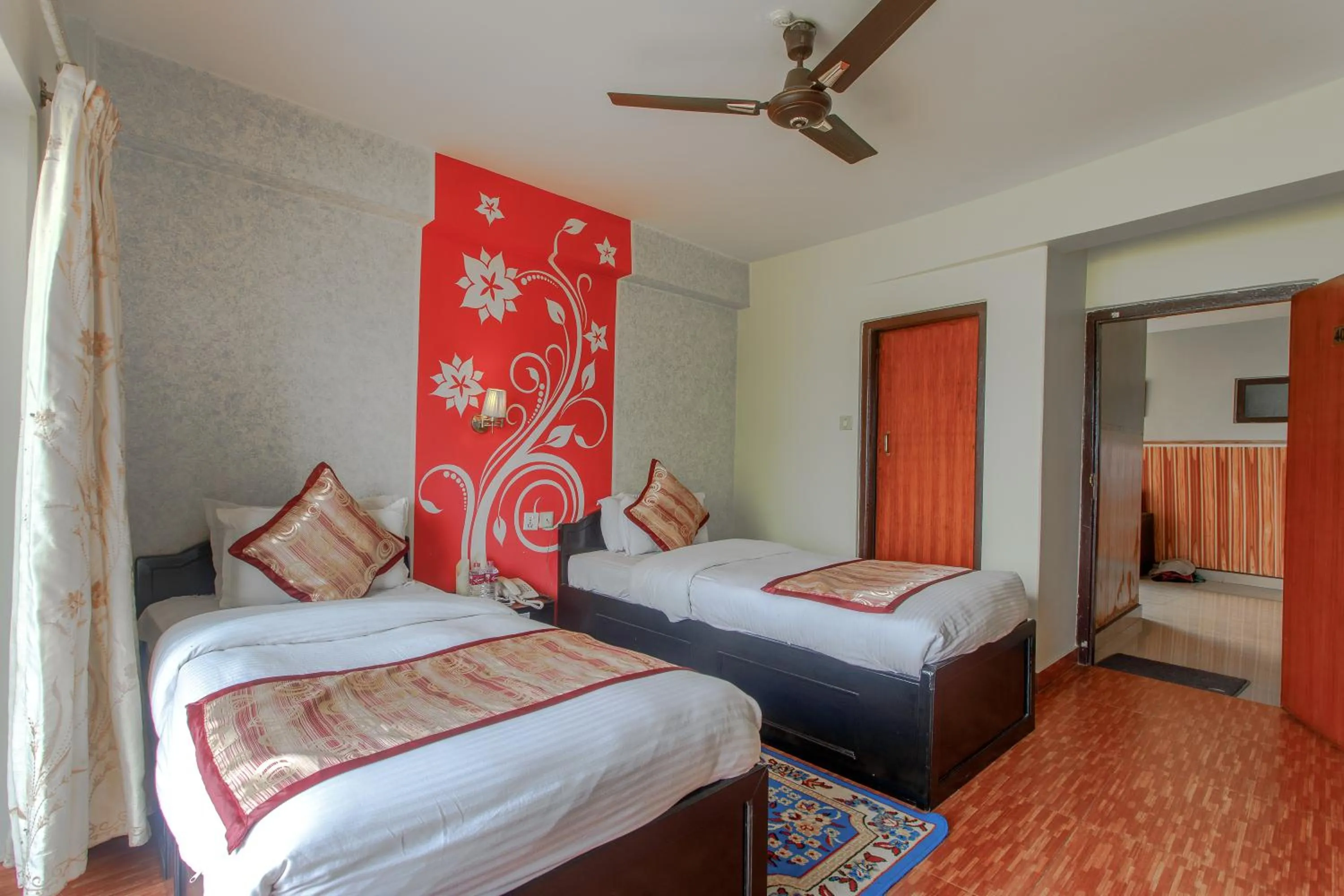 Bed in Hotel Peace Plaza