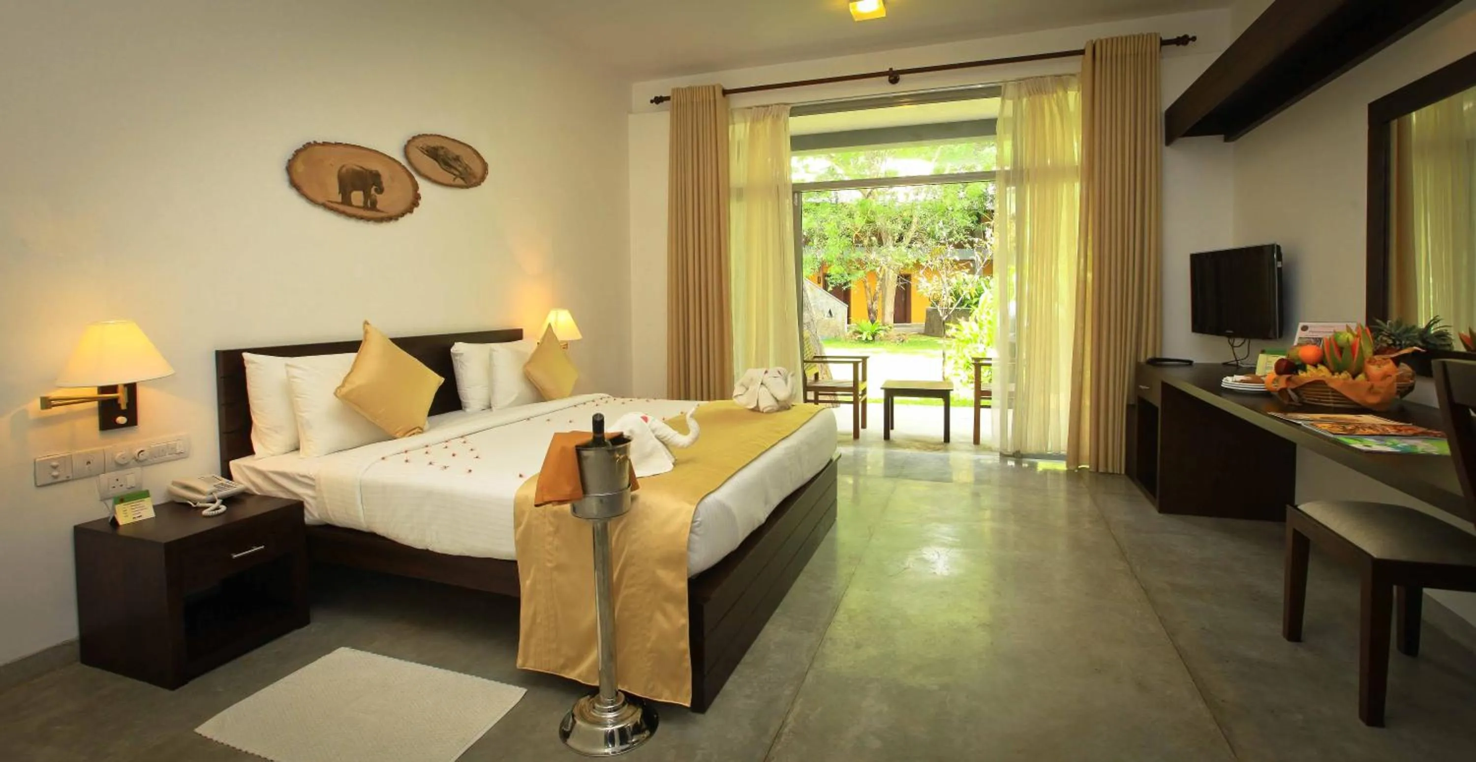 Photo of the whole room, Bed in Grand Udawalawe Safari Resort