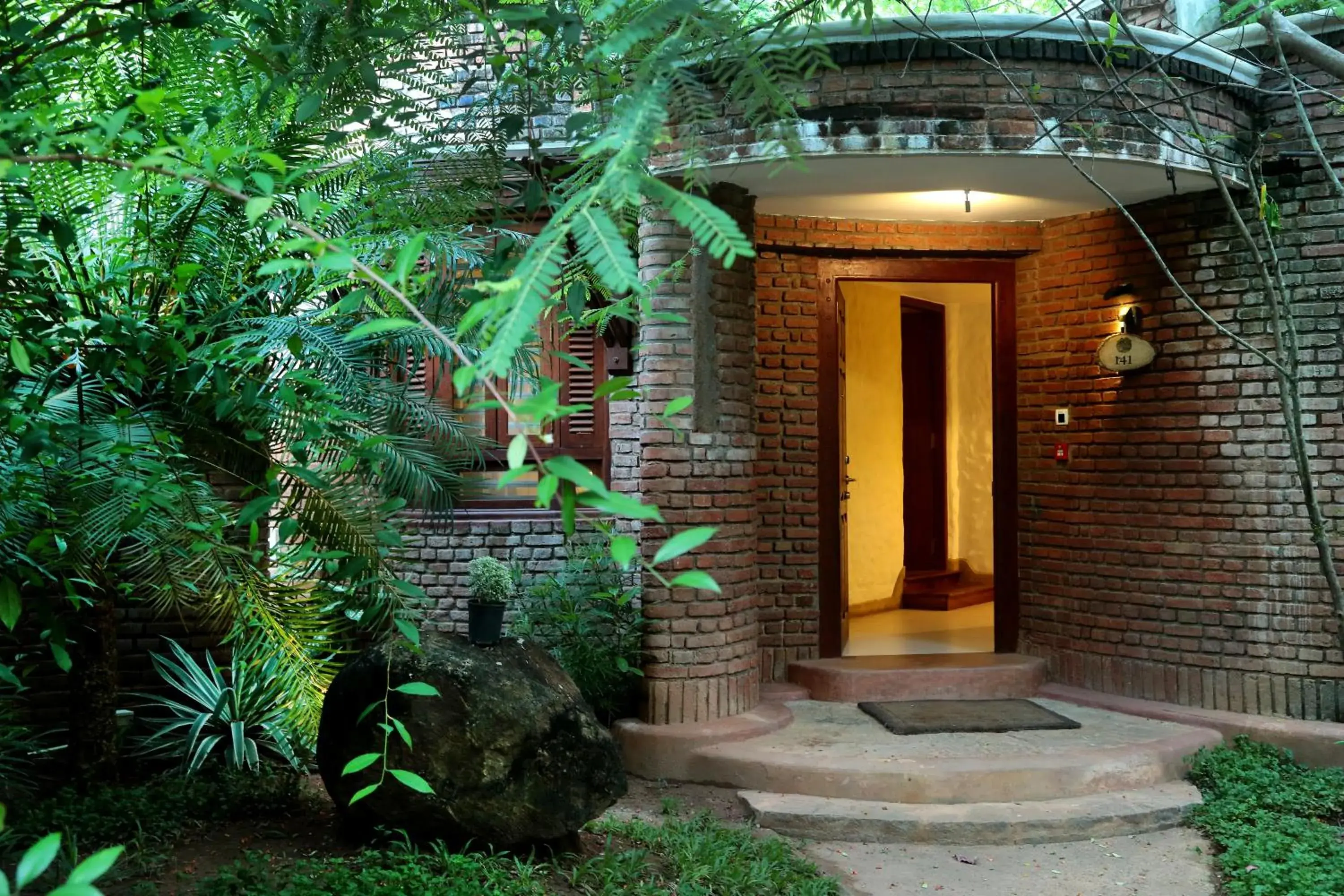 Grand Suite - single occupancy in Grand Udawalawe Safari Resort Grand Suite - single occupancy in Grand Udawalawe Safari Resort