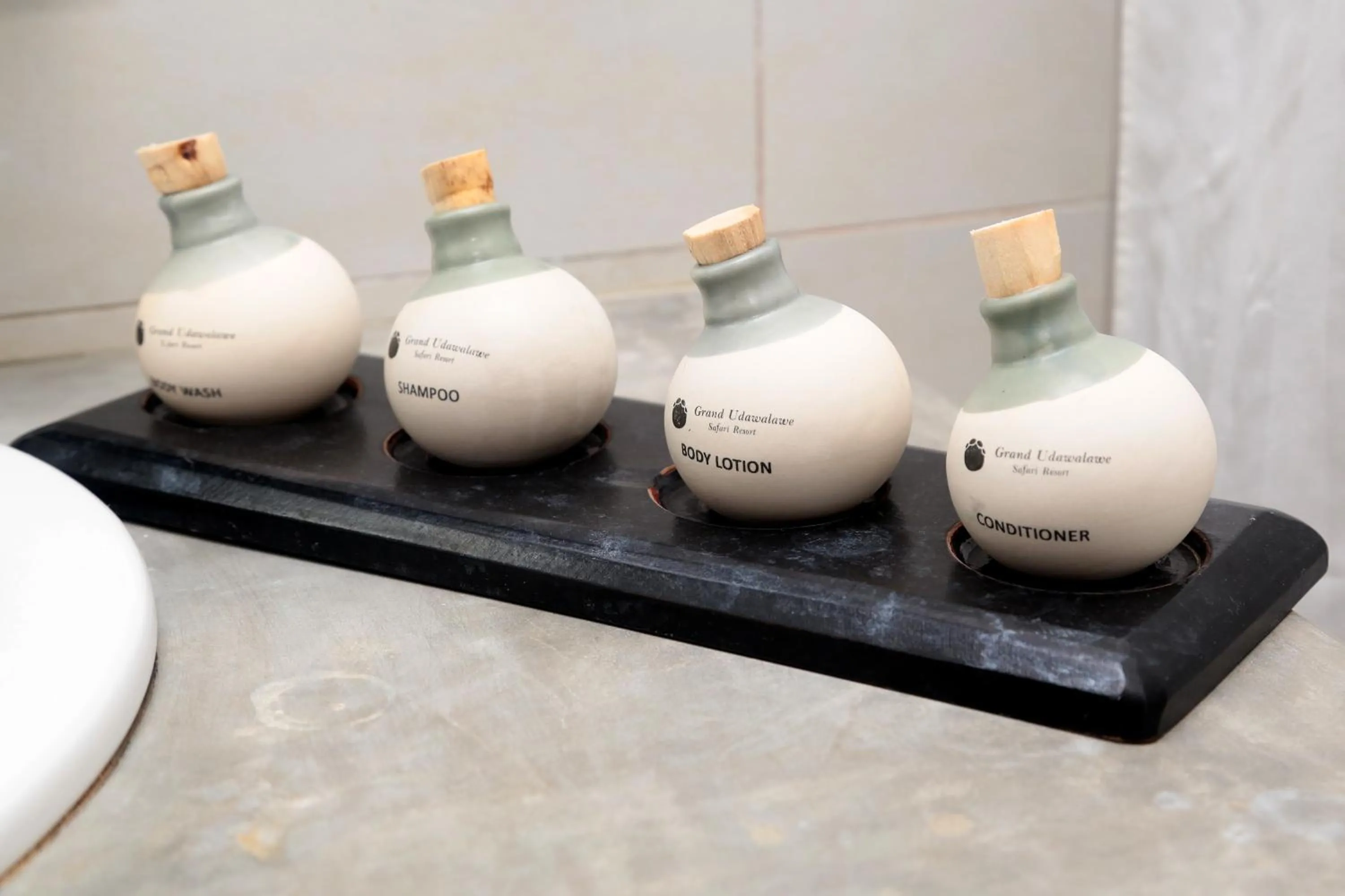 Bathroom in Grand Udawalawe Safari Resort