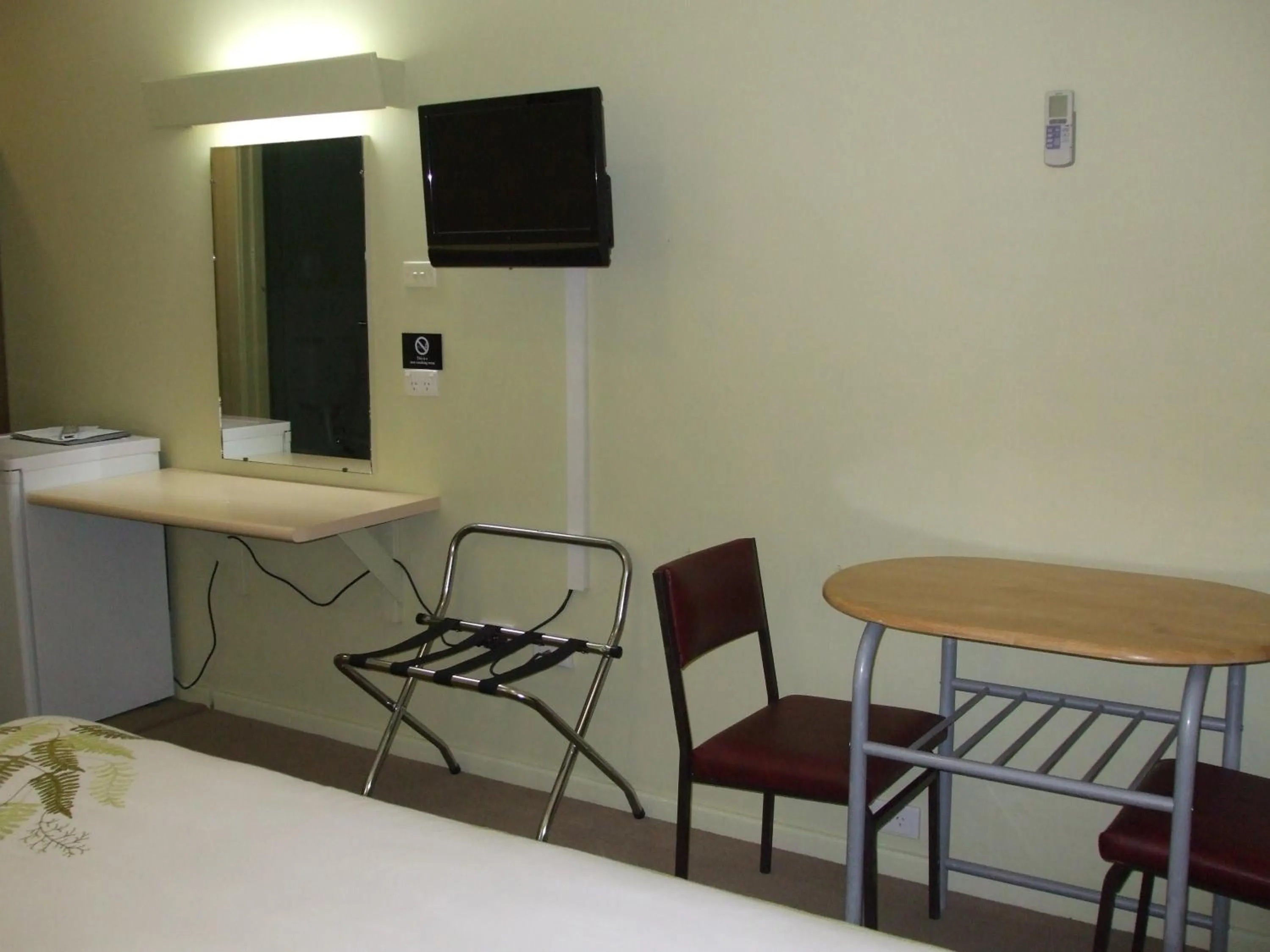 Bedroom in Anna Bella Motel Glen Innes