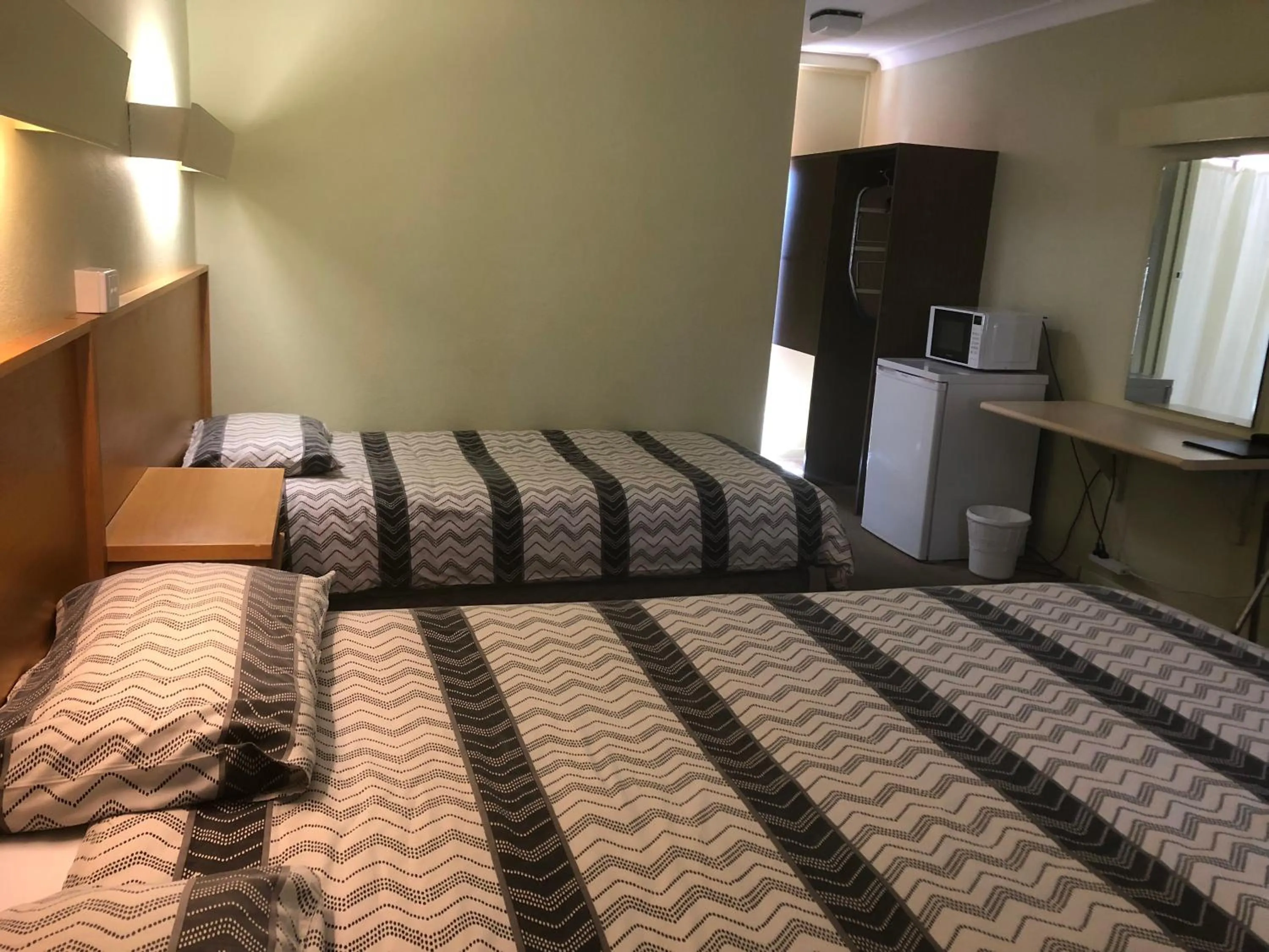 Bed in Anna Bella Motel Glen Innes