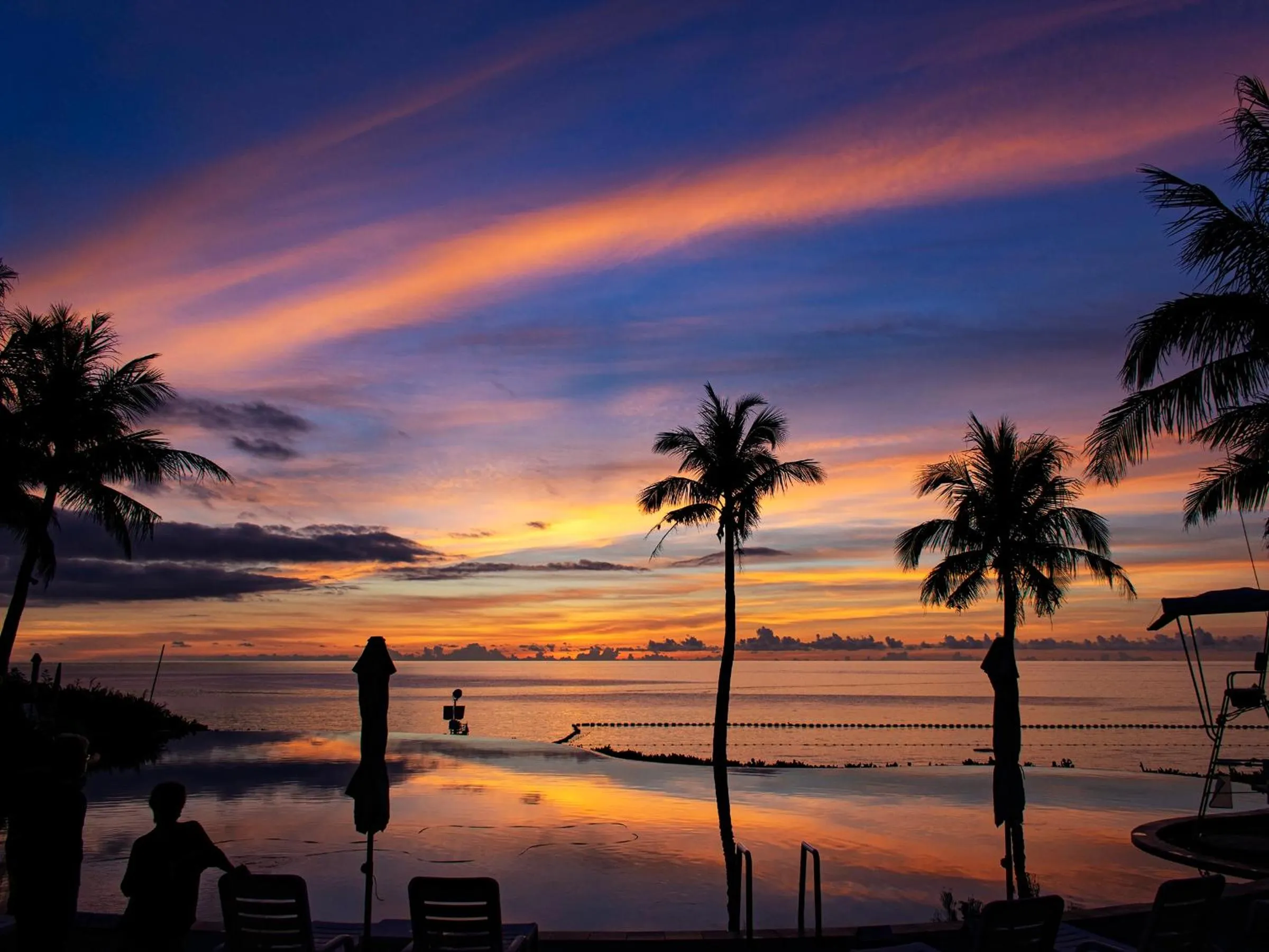 Summer in The Moon Beach Museum Resort