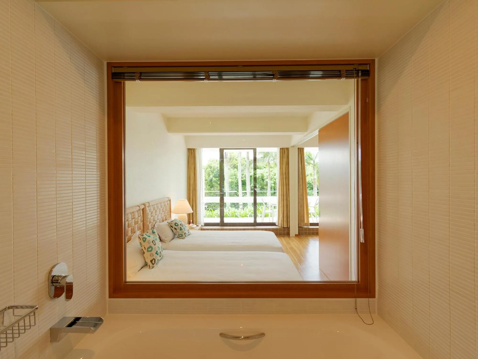 Bed in The Moon Beach Museum Resort