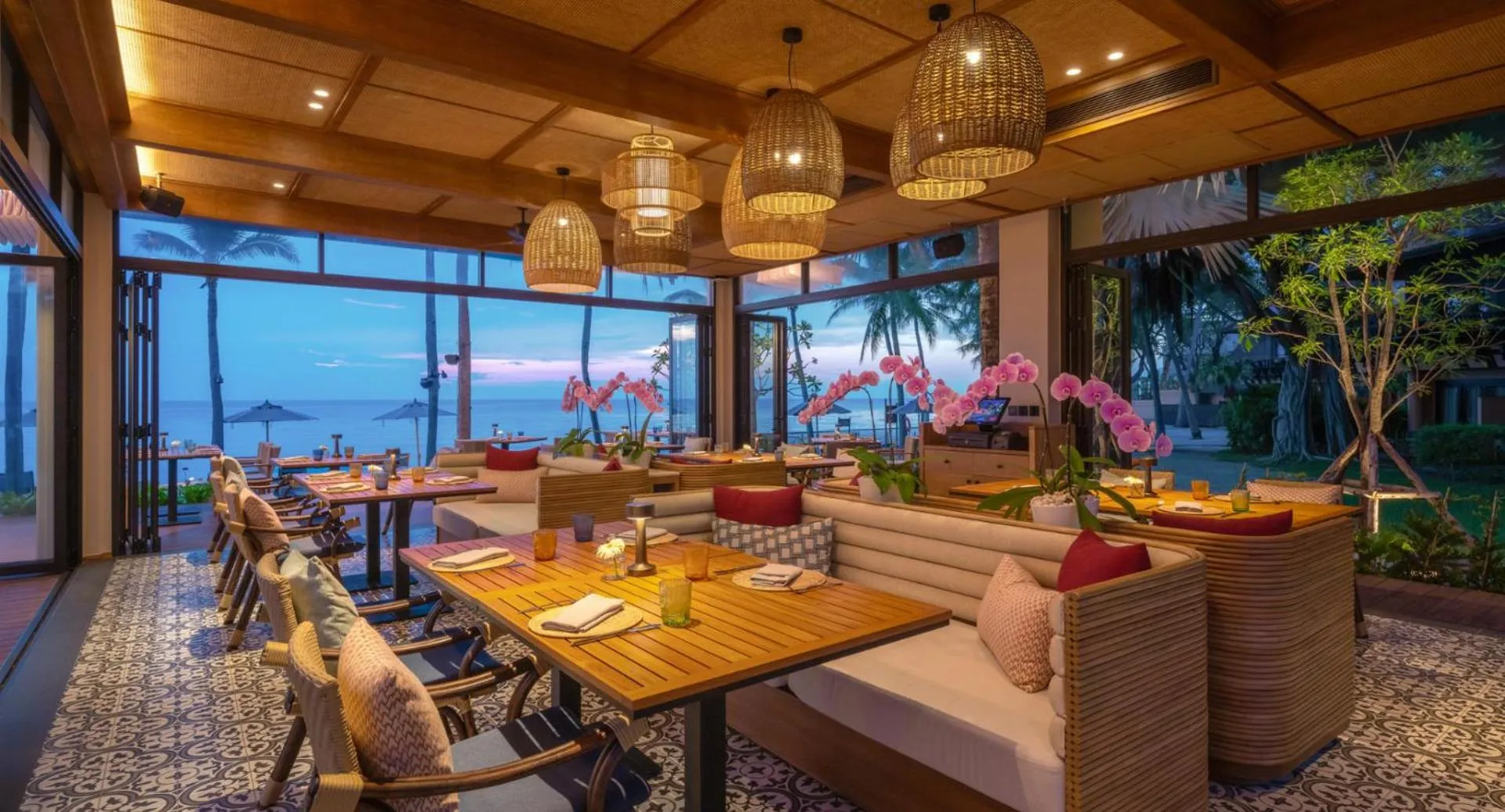 Restaurant/places to eat in Anantara Hua Hin Resort