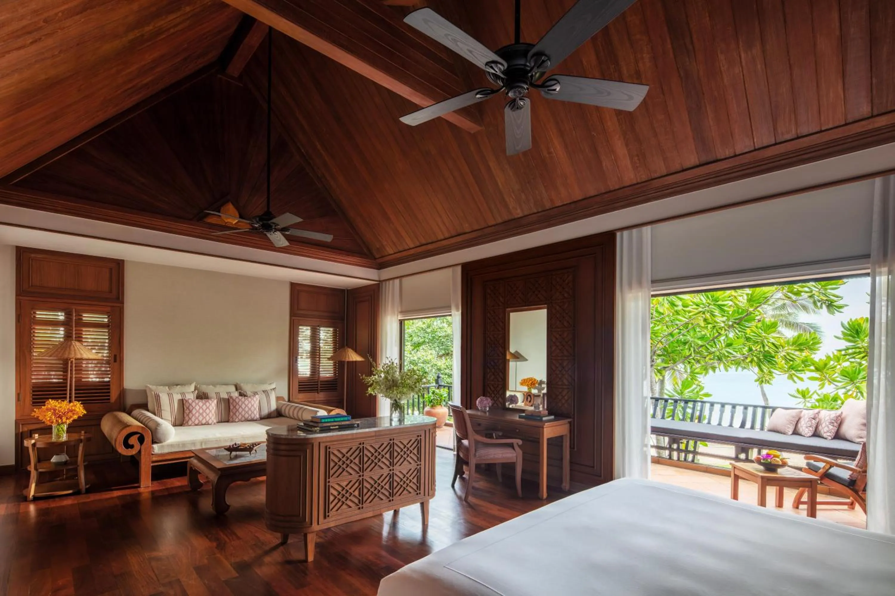Living room, Bed in Anantara Hua Hin Resort