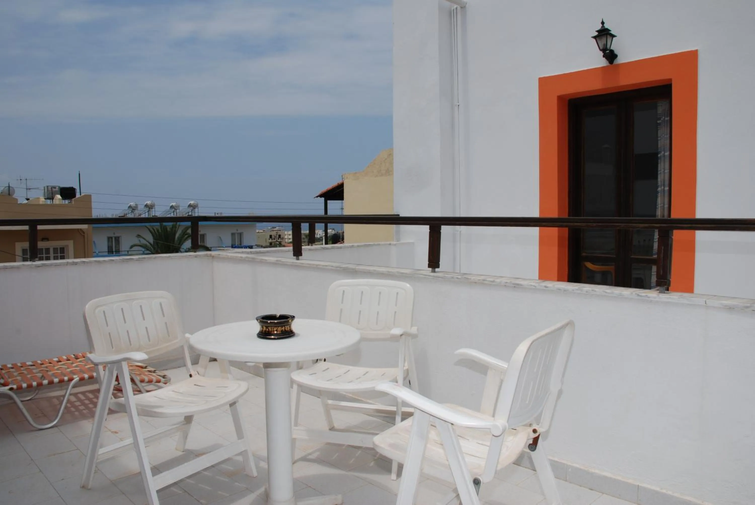 Patio in Creta Mar-Gio