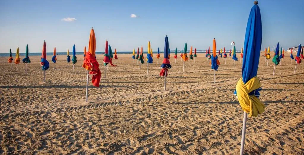 Beach in LA TRANQUILITE