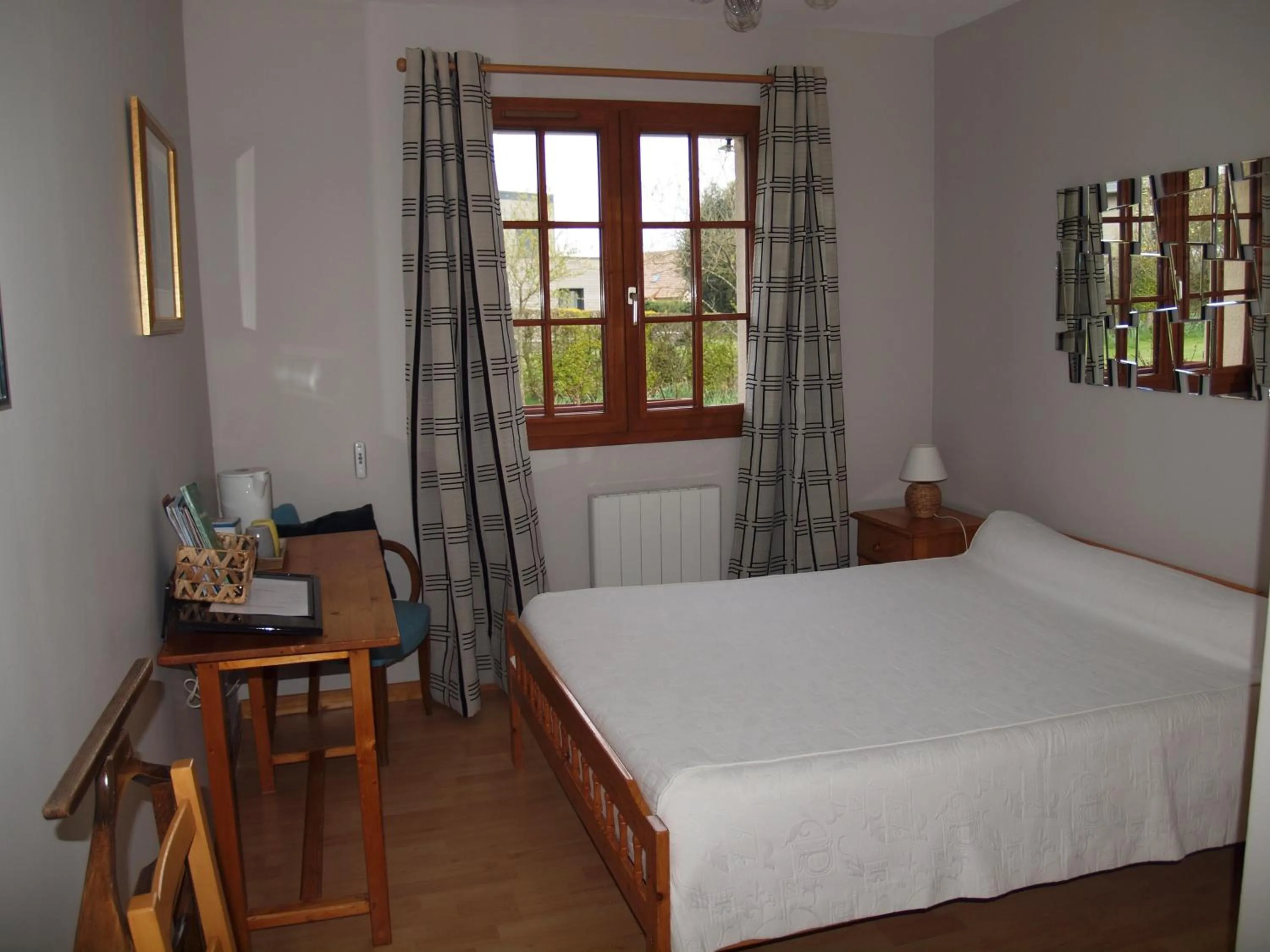 Bed in LA TRANQUILITE