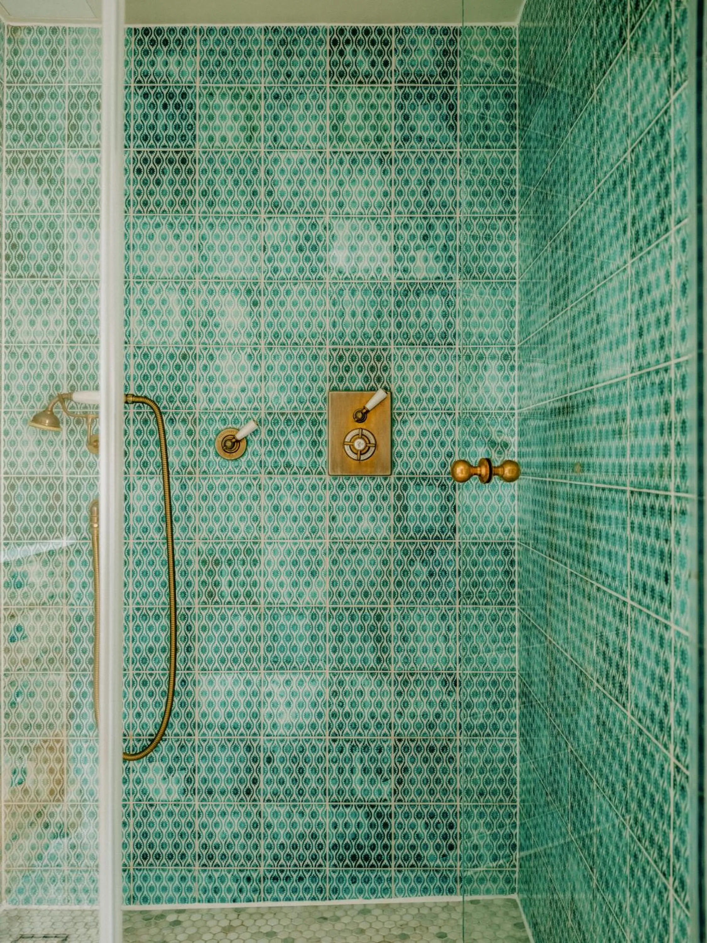 Shower in Redchurch Townhouse