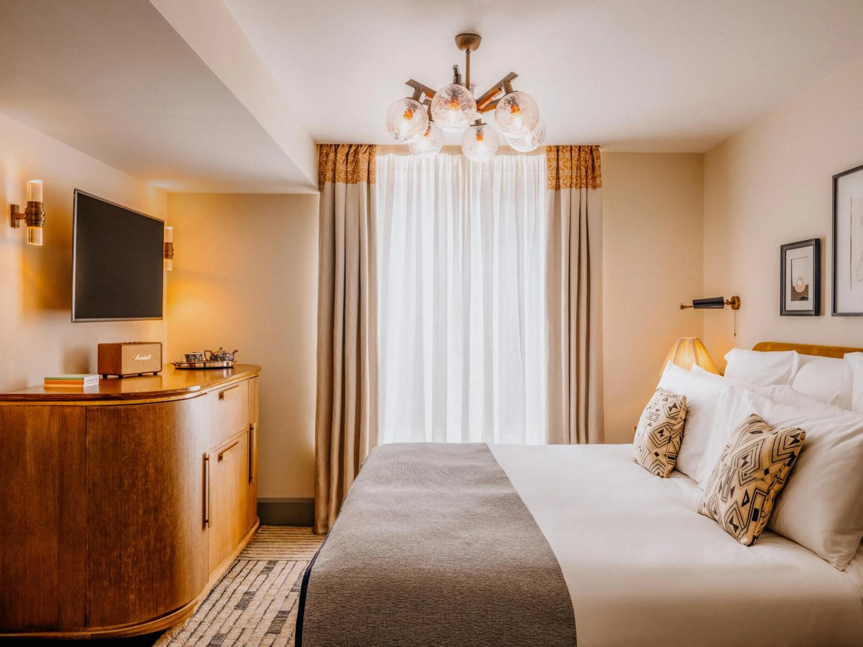 Bed in Redchurch Townhouse