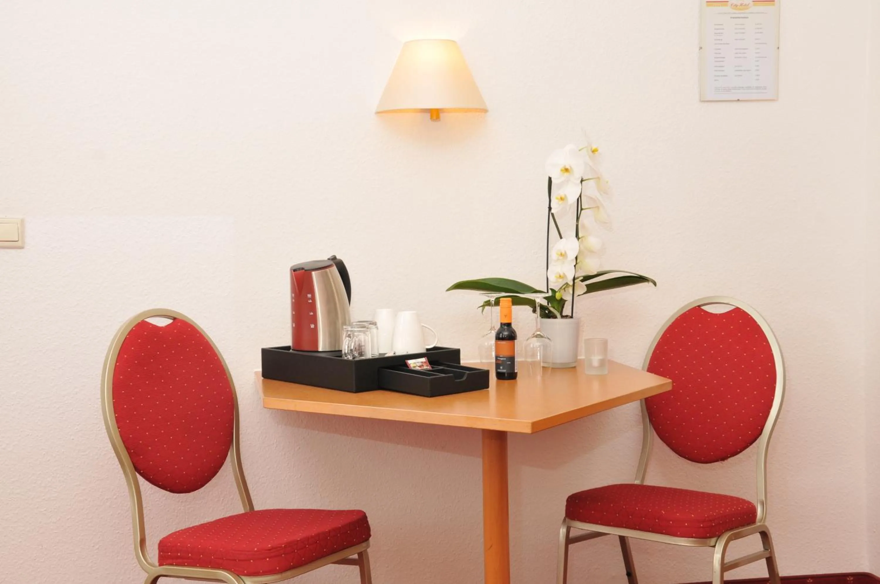 Coffee/tea facilities in City-Hotel Am Wasserturm Halle