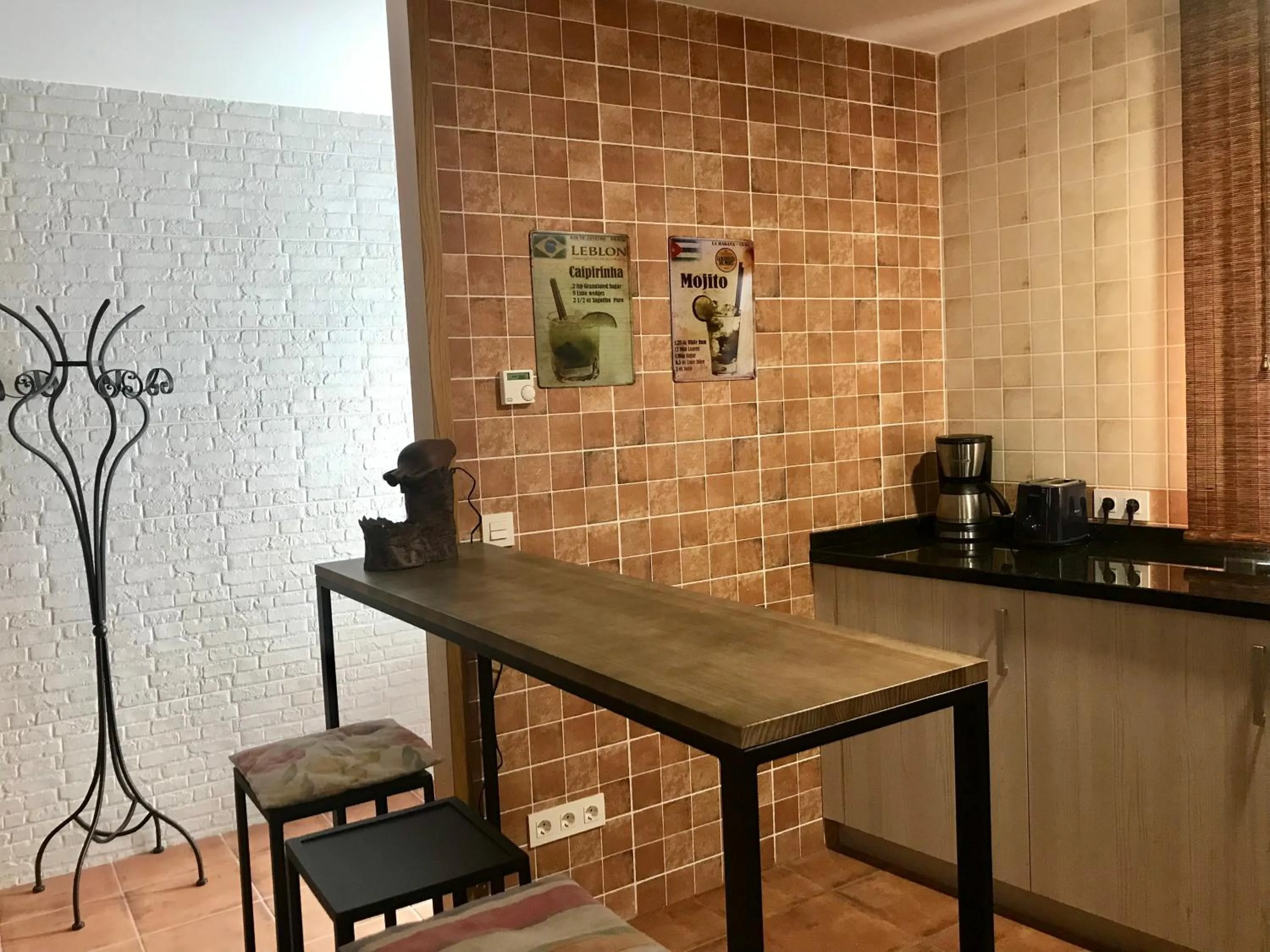 Coffee/tea facilities in B&B Puente de Órbigo
