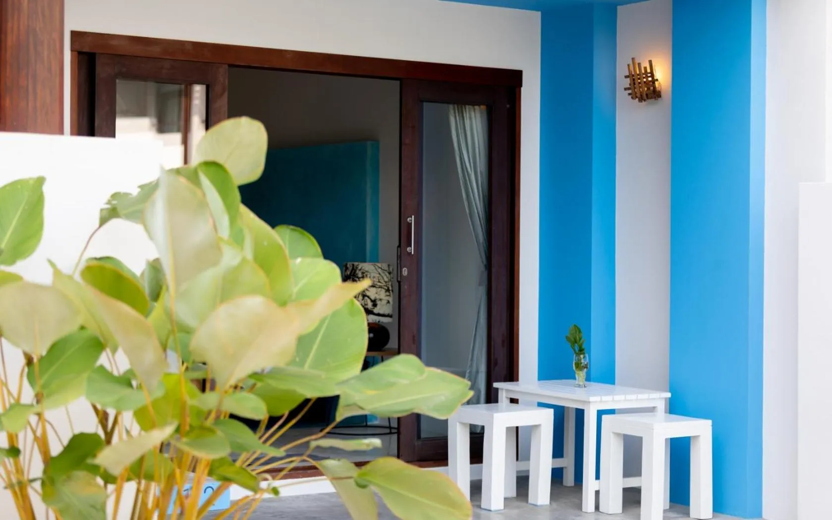 Seating area in Kochira