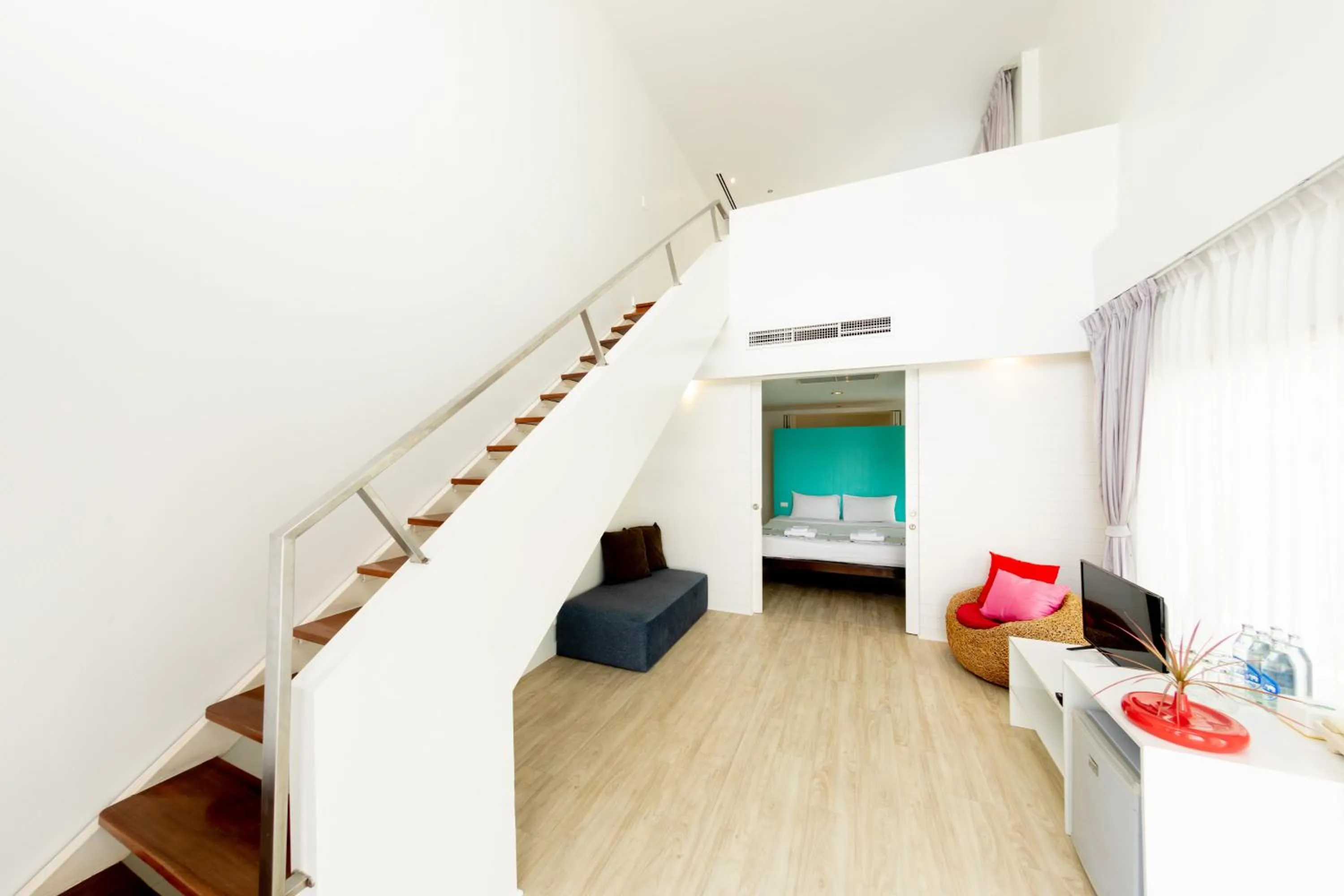 Photo of the whole room, Bed in Kochira