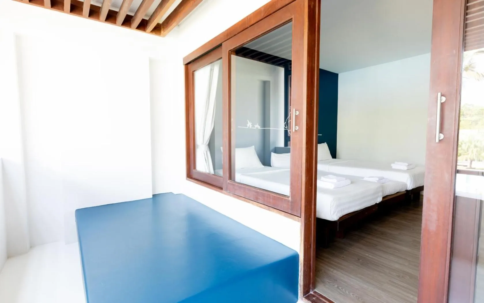 Photo of the whole room, Bed in Kochira