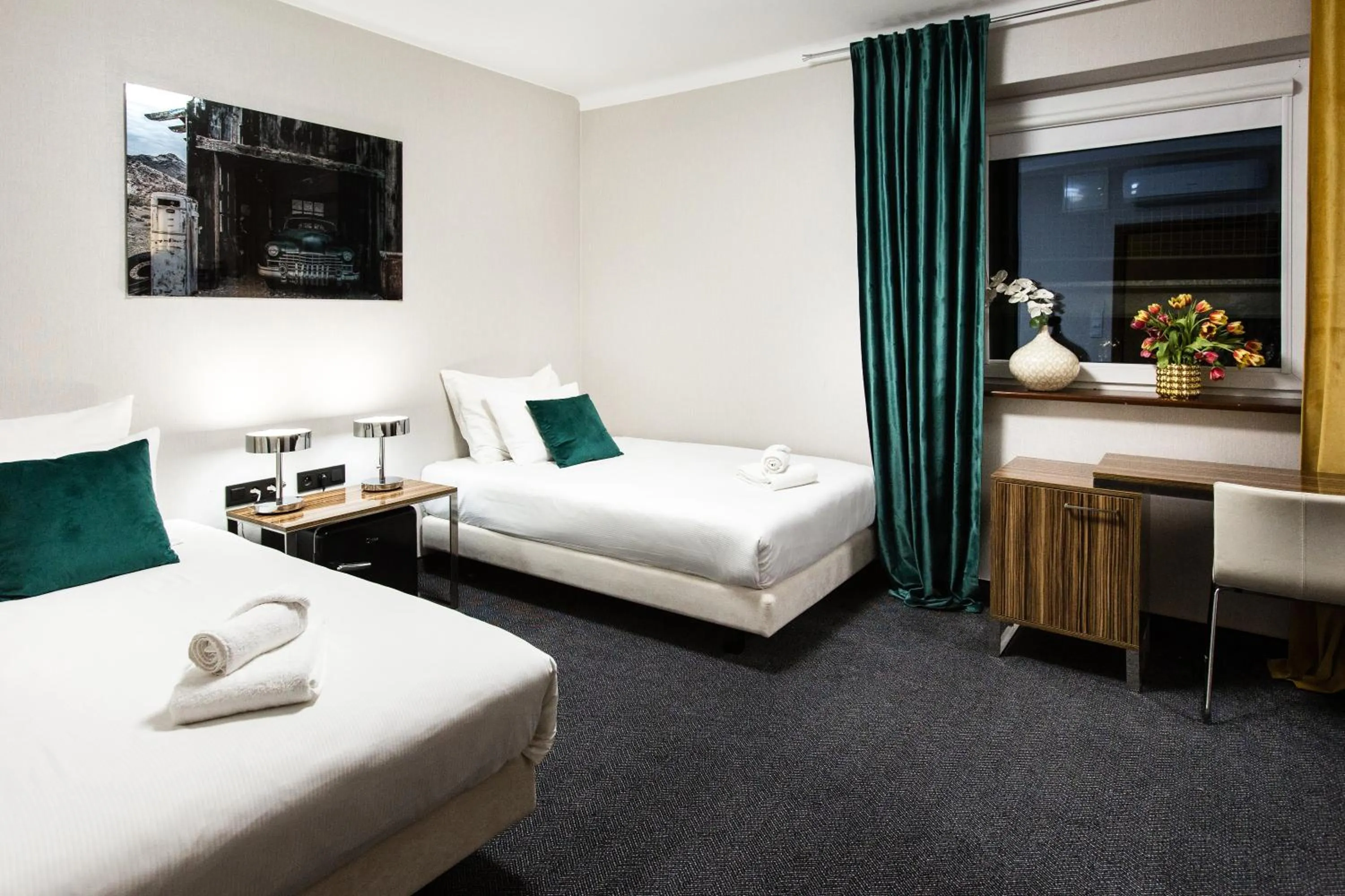 Photo of the whole room, Bed in Hotel Iskierka Business & Spa