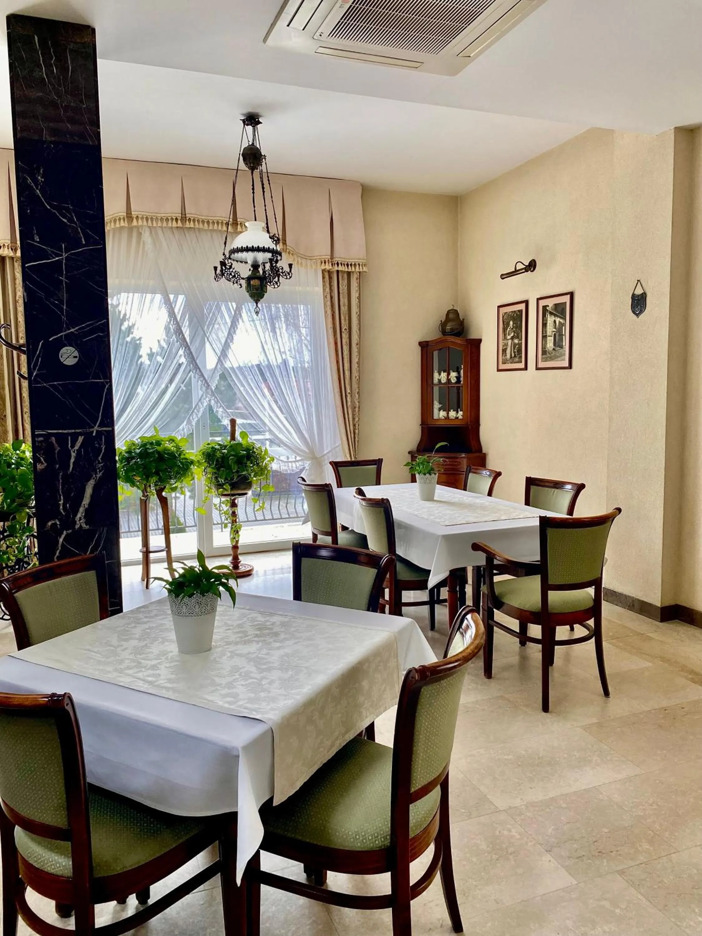 Lounge or bar in Hotel Mateo