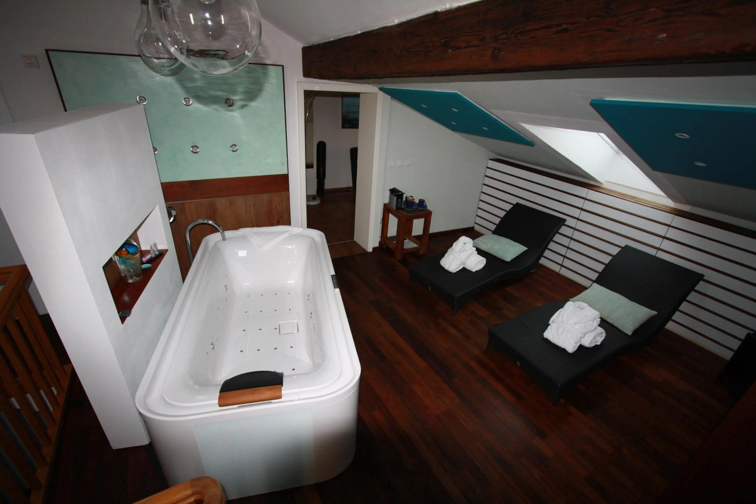 Hot Tub in Elements Hotel