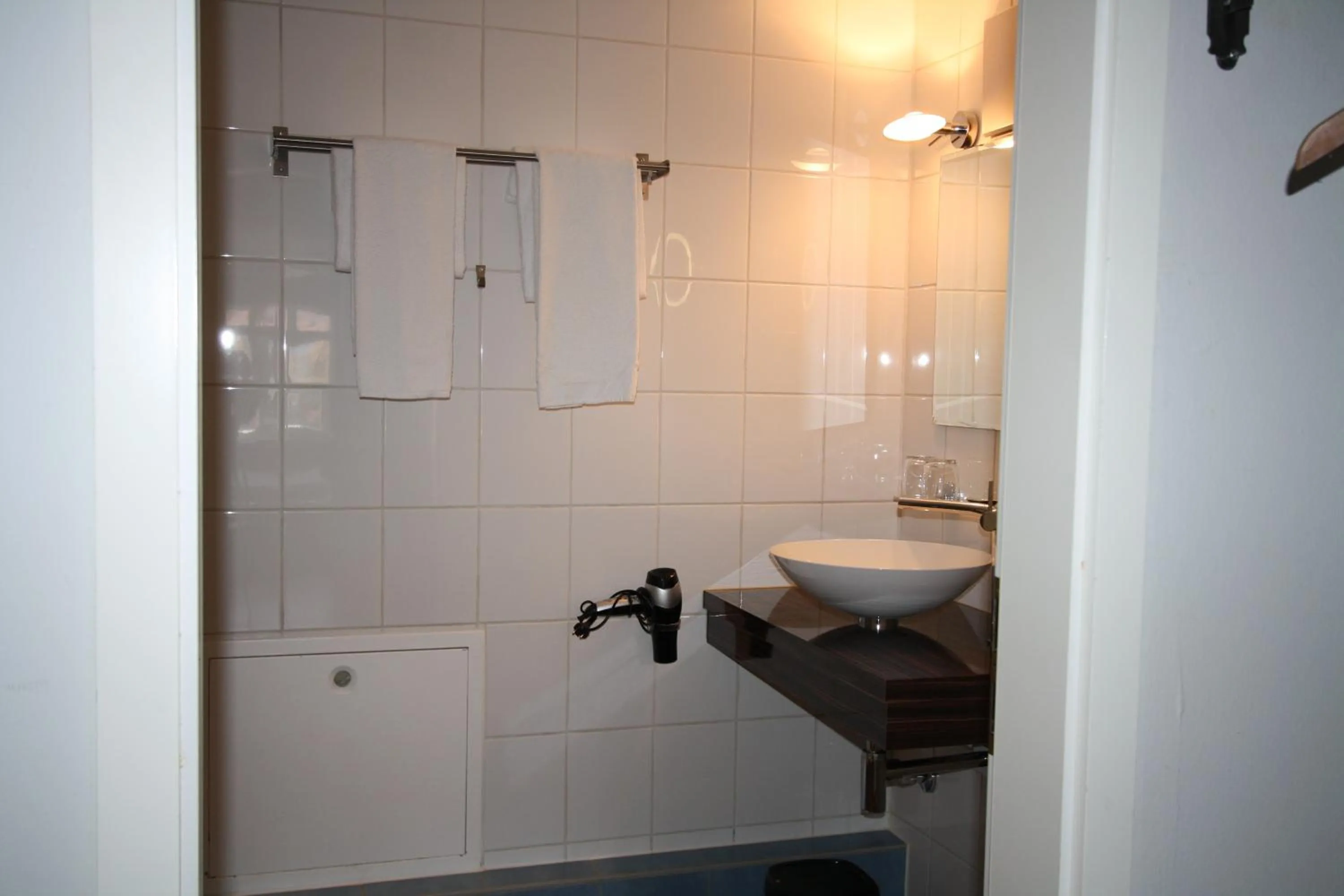 Bathroom in Elements Hotel