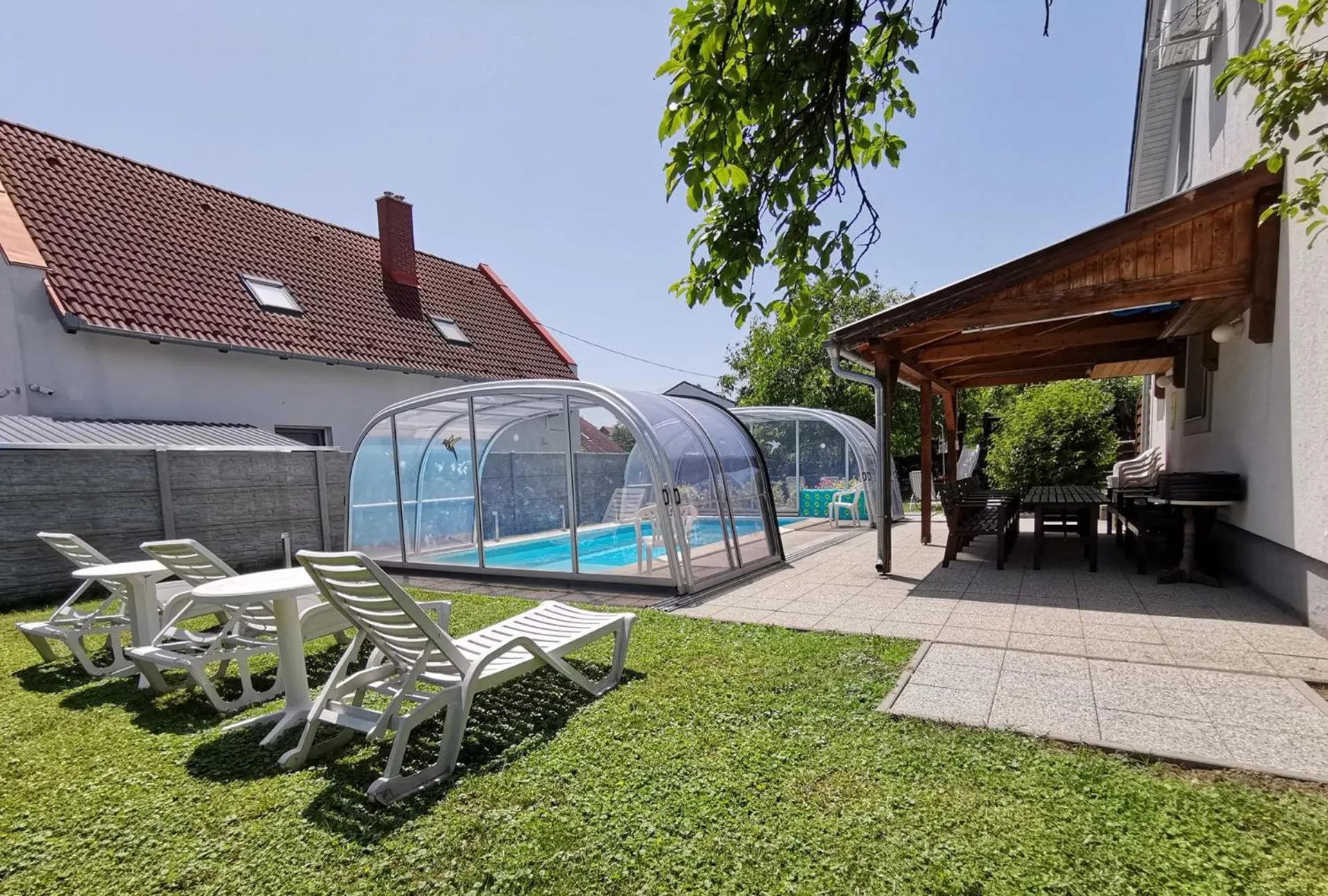 Garden in ForRest Apartman