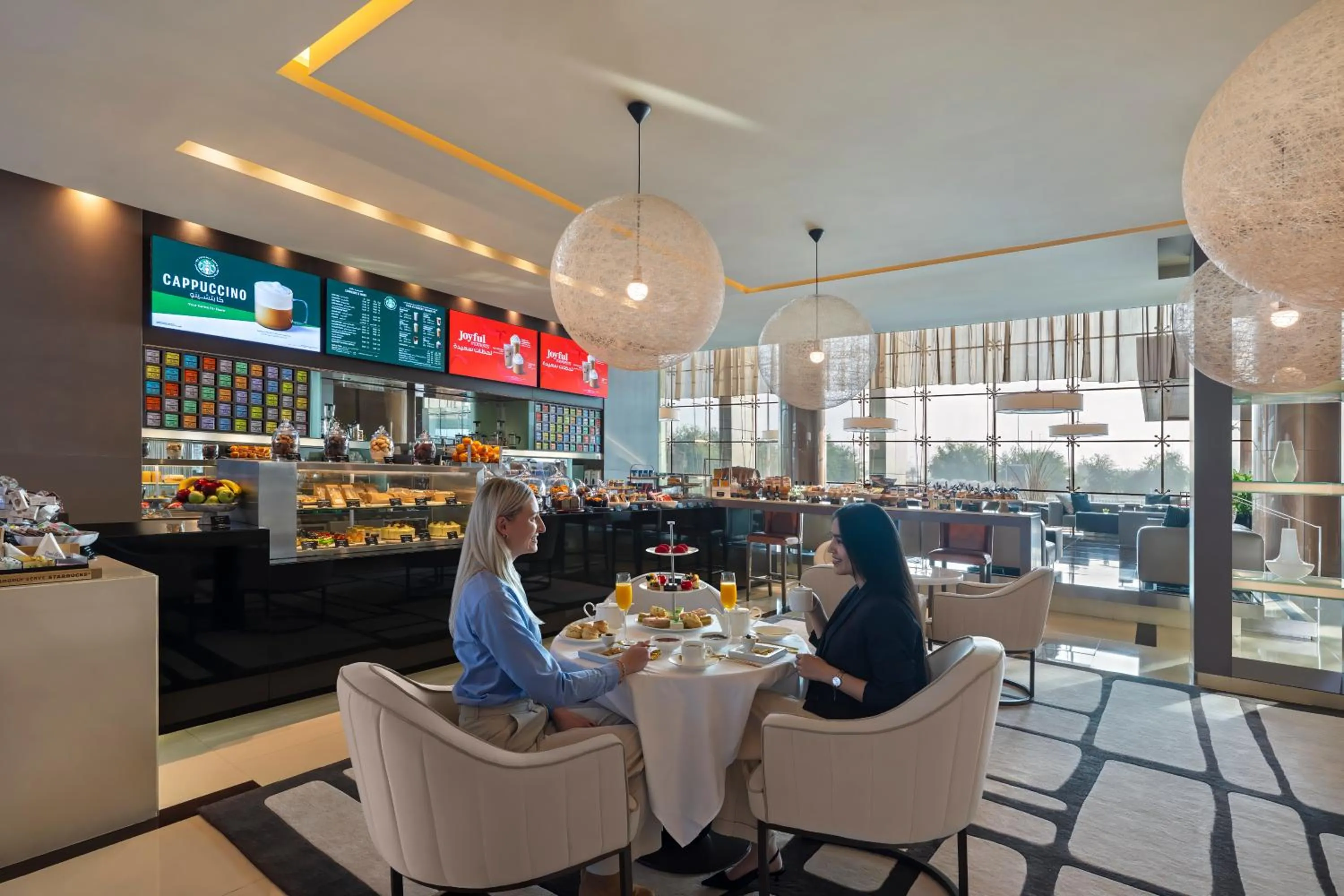 Lounge or bar in Park Rotana Abu Dhabi