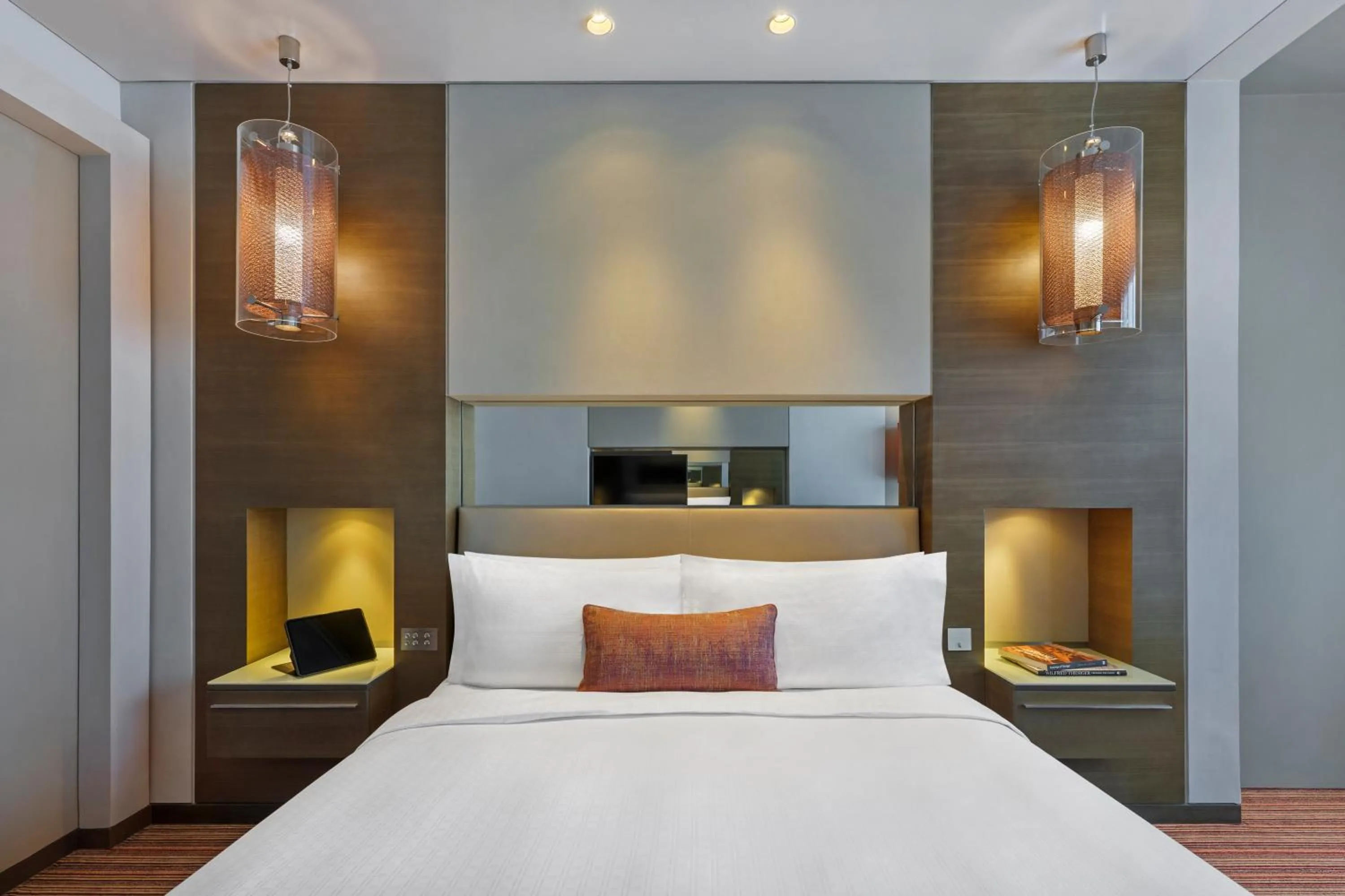 Bedroom, Bed in Park Rotana Abu Dhabi