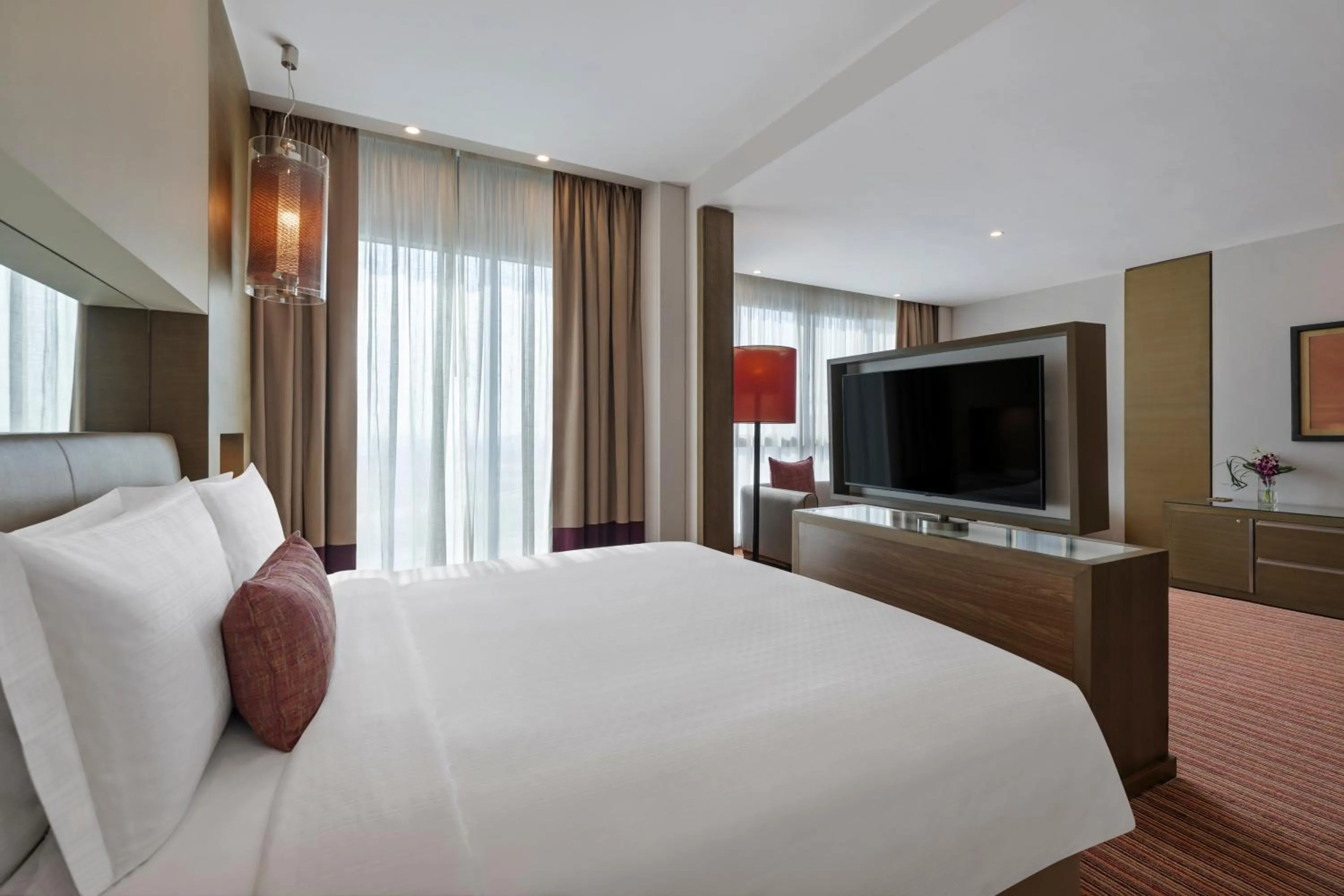 Bedroom, Bed in Park Rotana Abu Dhabi