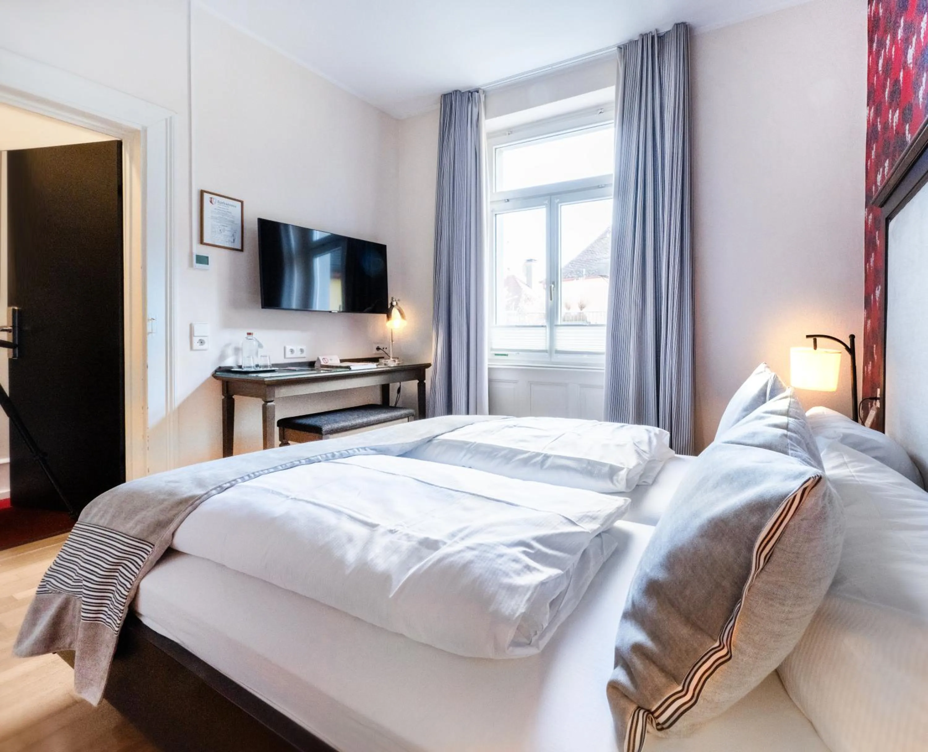 Photo of the whole room, Bed in Romantik Hotel Barbarossa