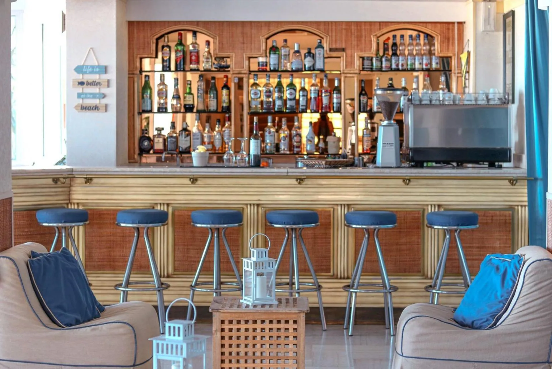 Living room in Hotel Elios