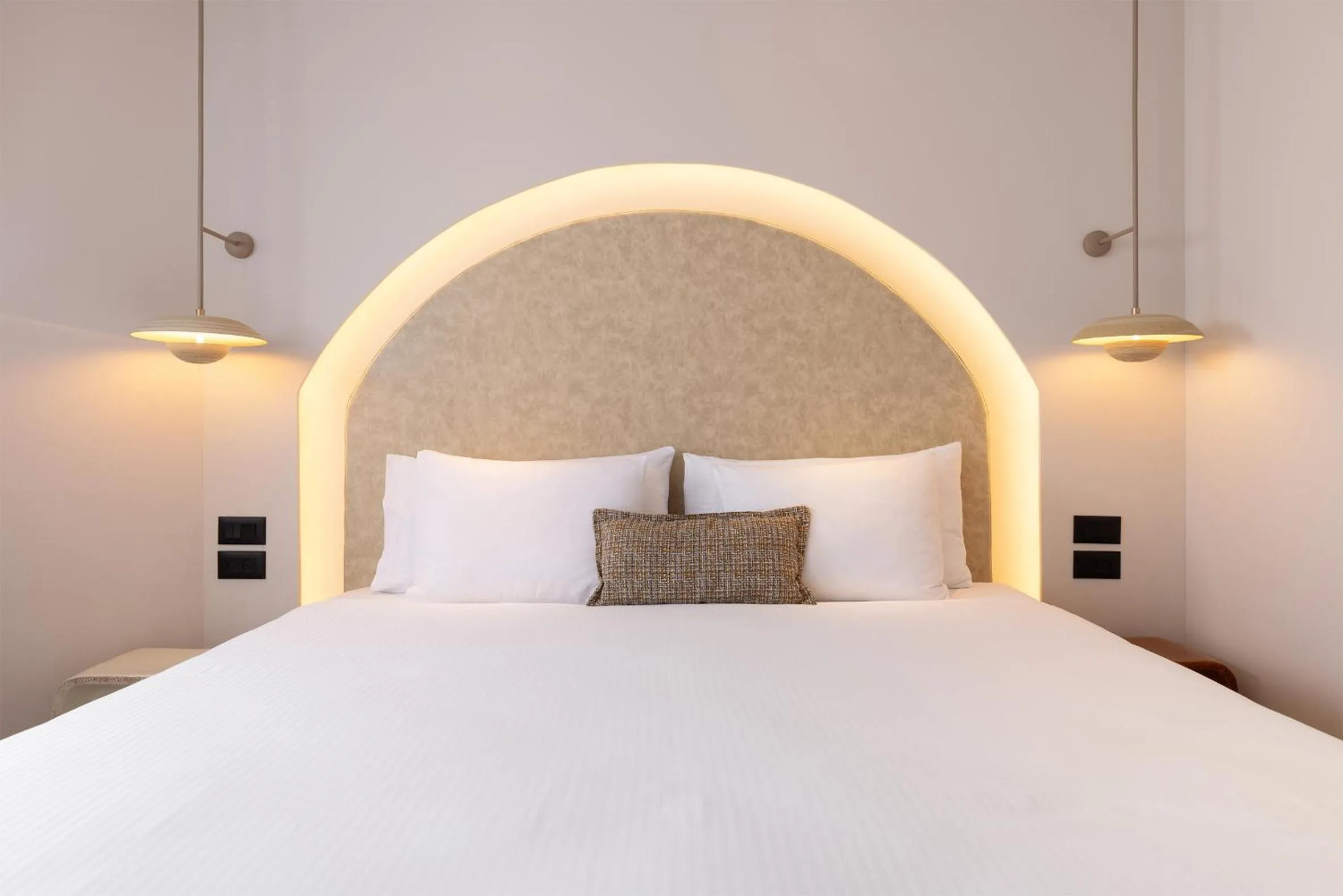 Bed in U Magic Palace