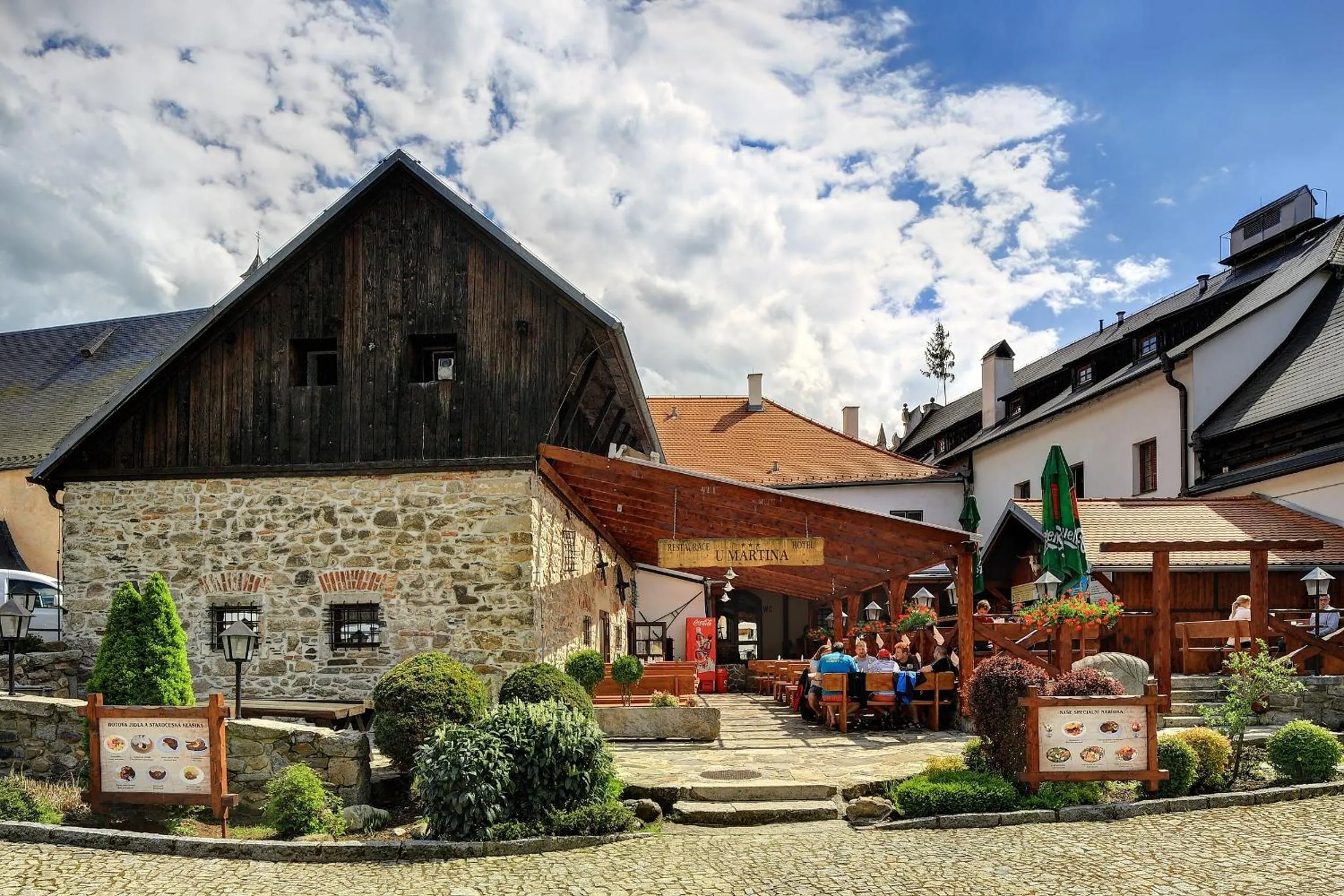 Restaurant/places to eat in Hotel U Martina