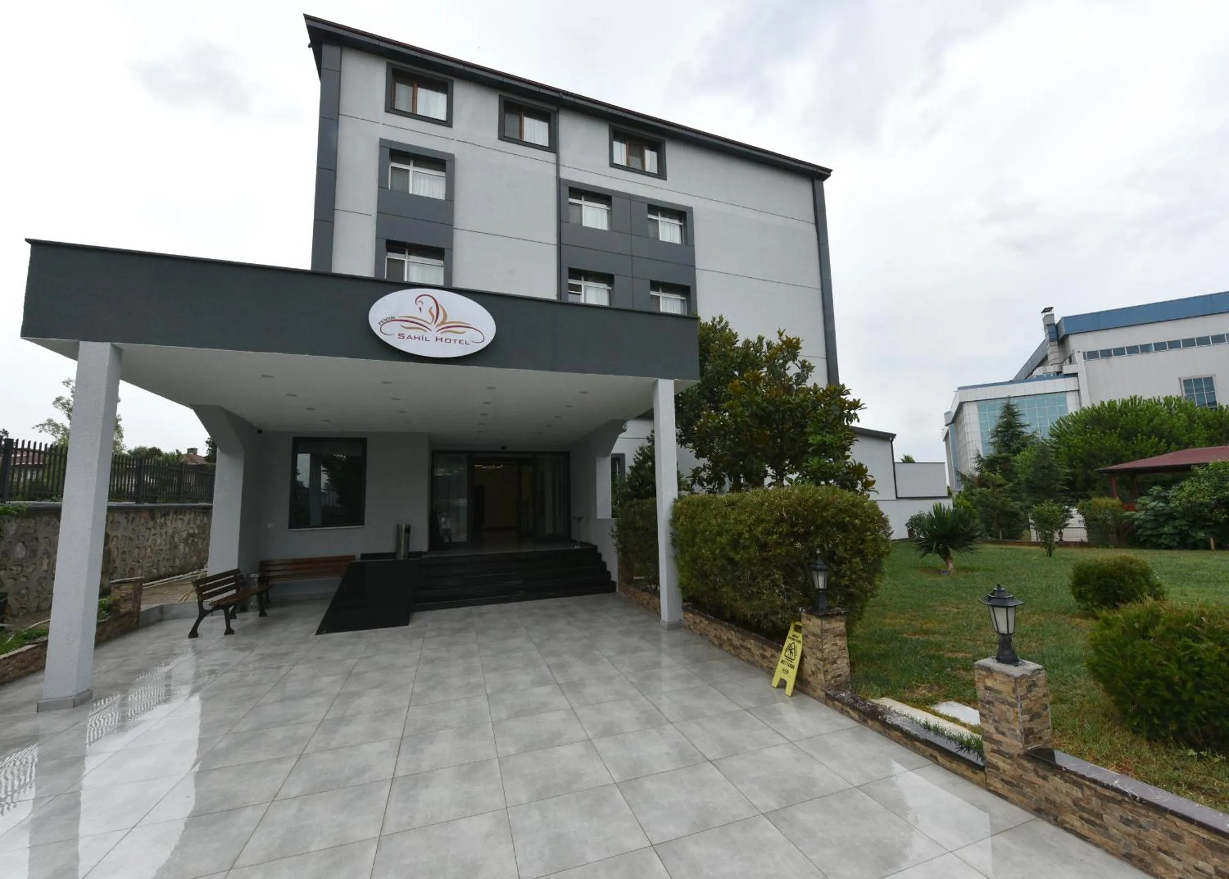 Property building in Sahil Hotel Pendik