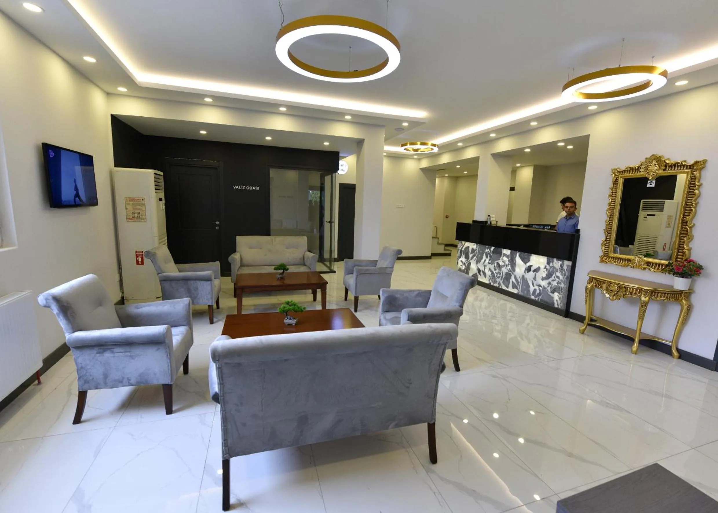 TV and multimedia in Sahil Hotel Pendik