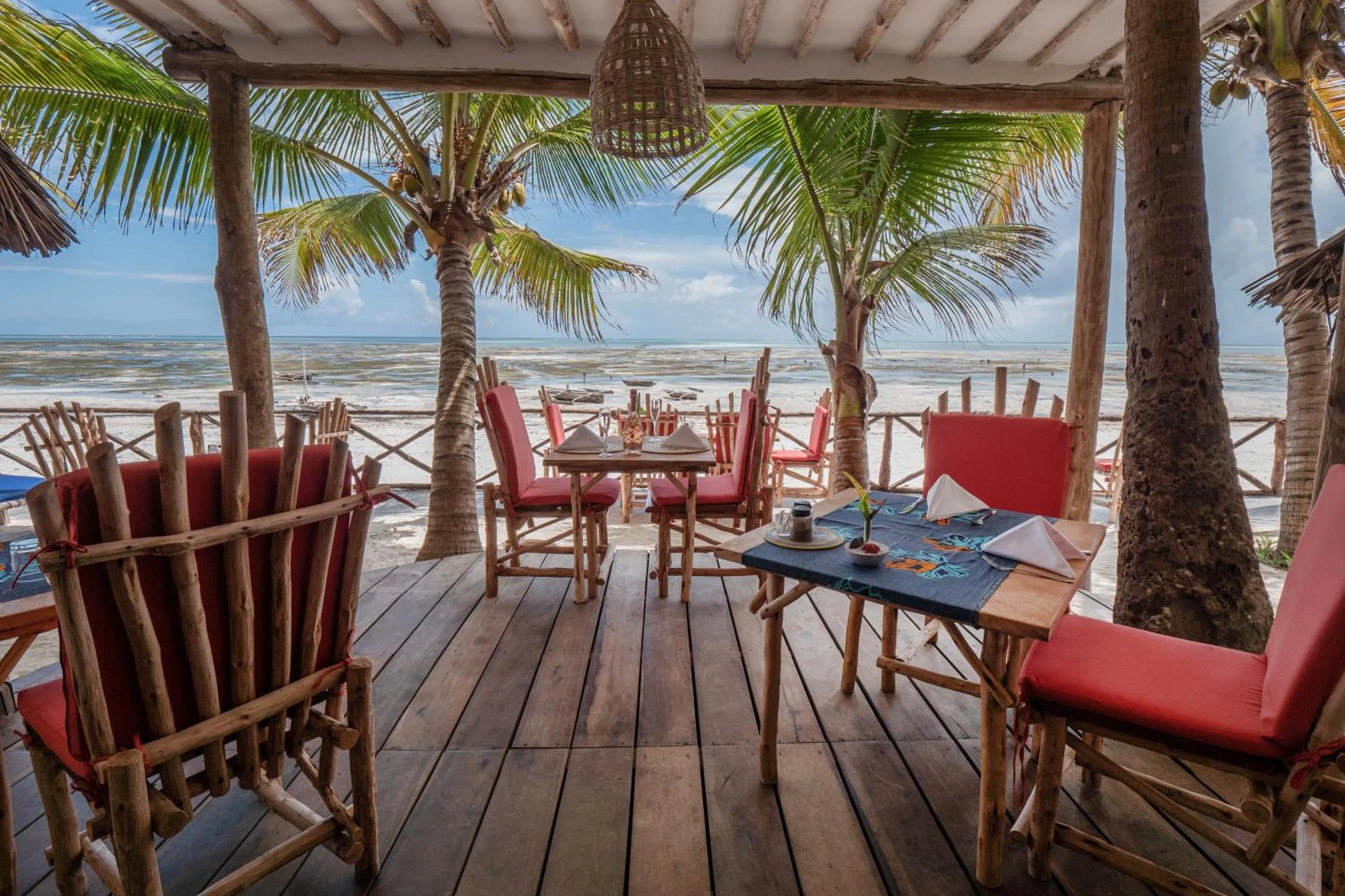 Restaurant/places to eat in Joya Boutique Hotel