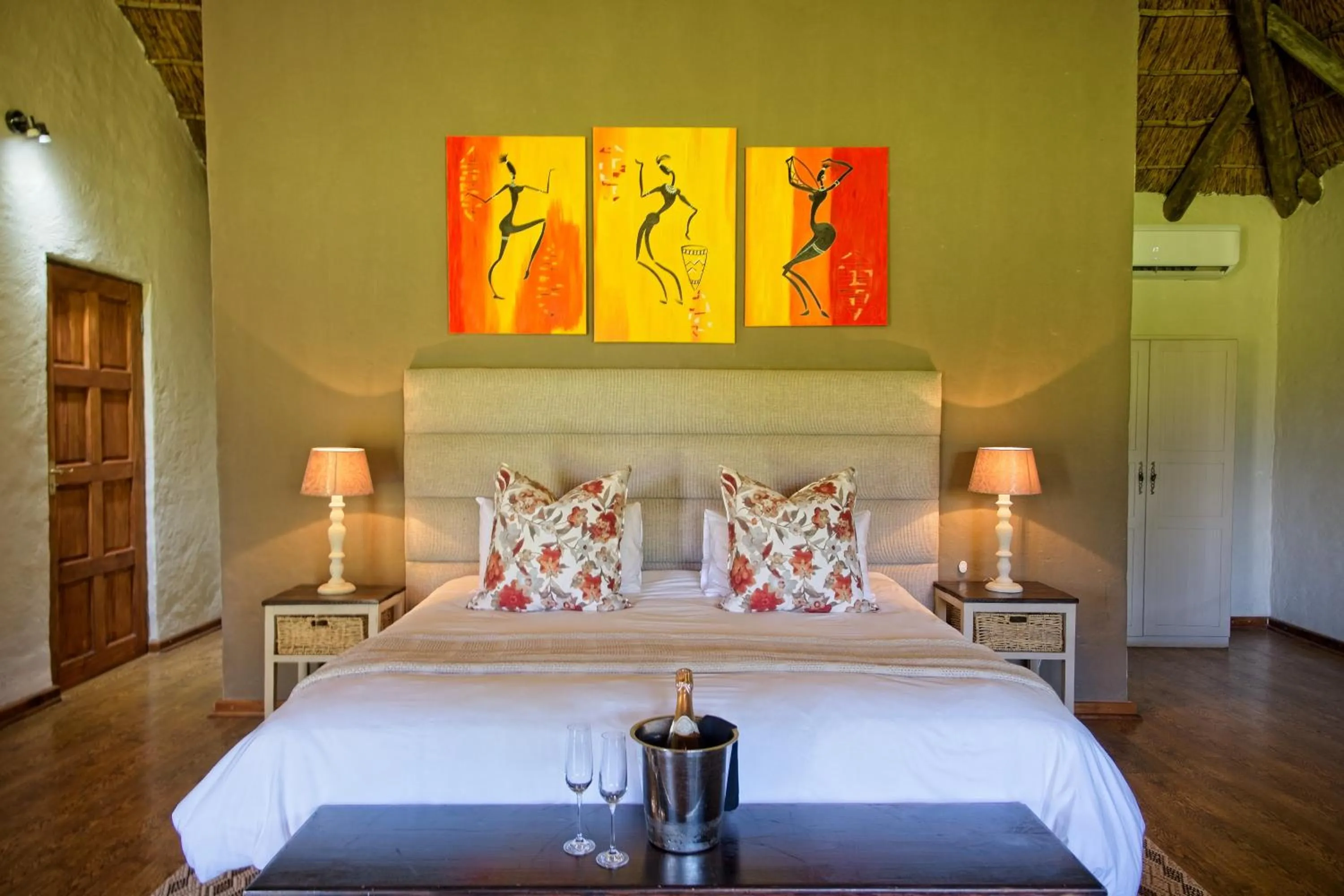 Bed in Chrislin African Lodge