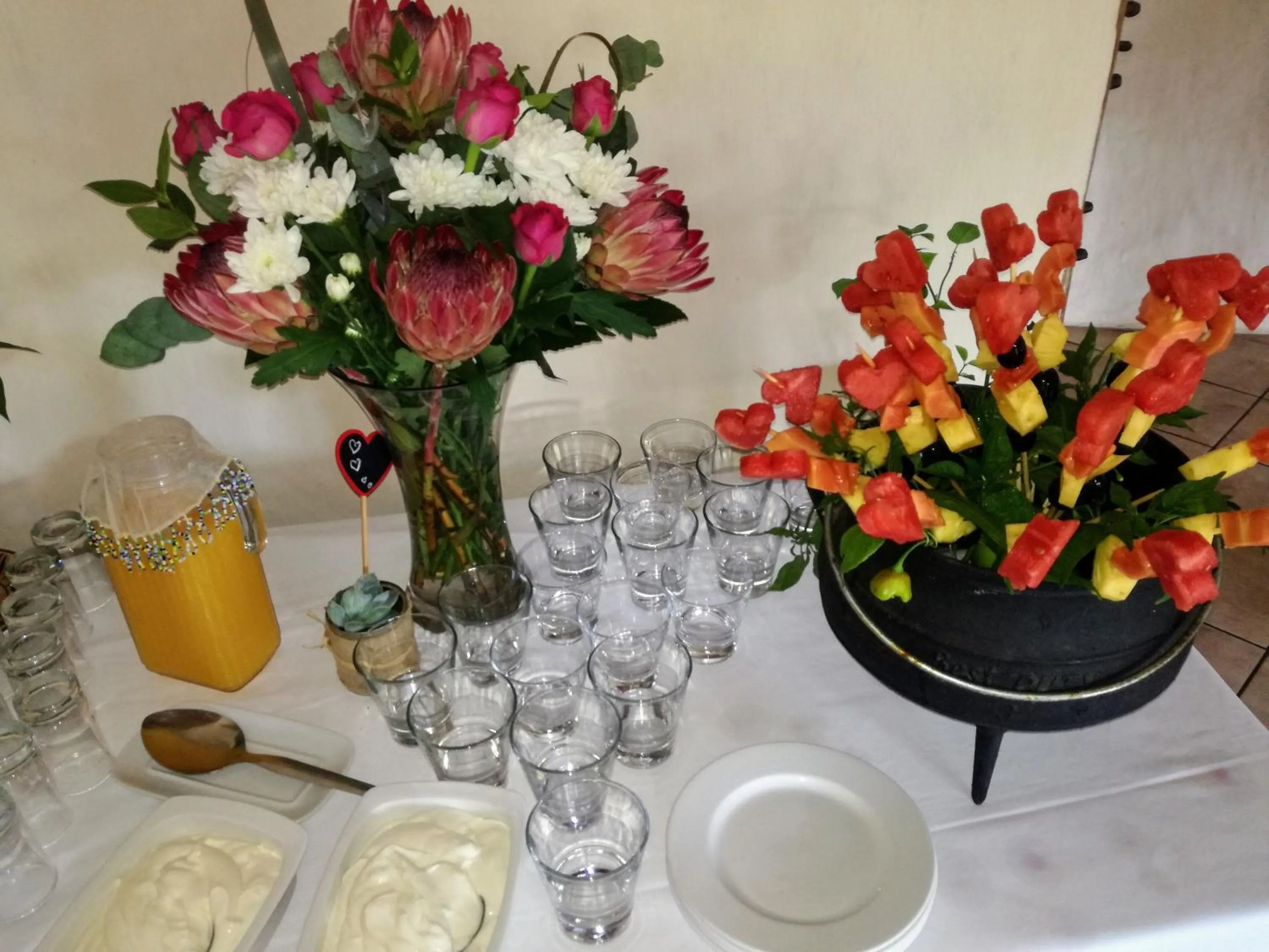 Continental breakfast in Chrislin African Lodge