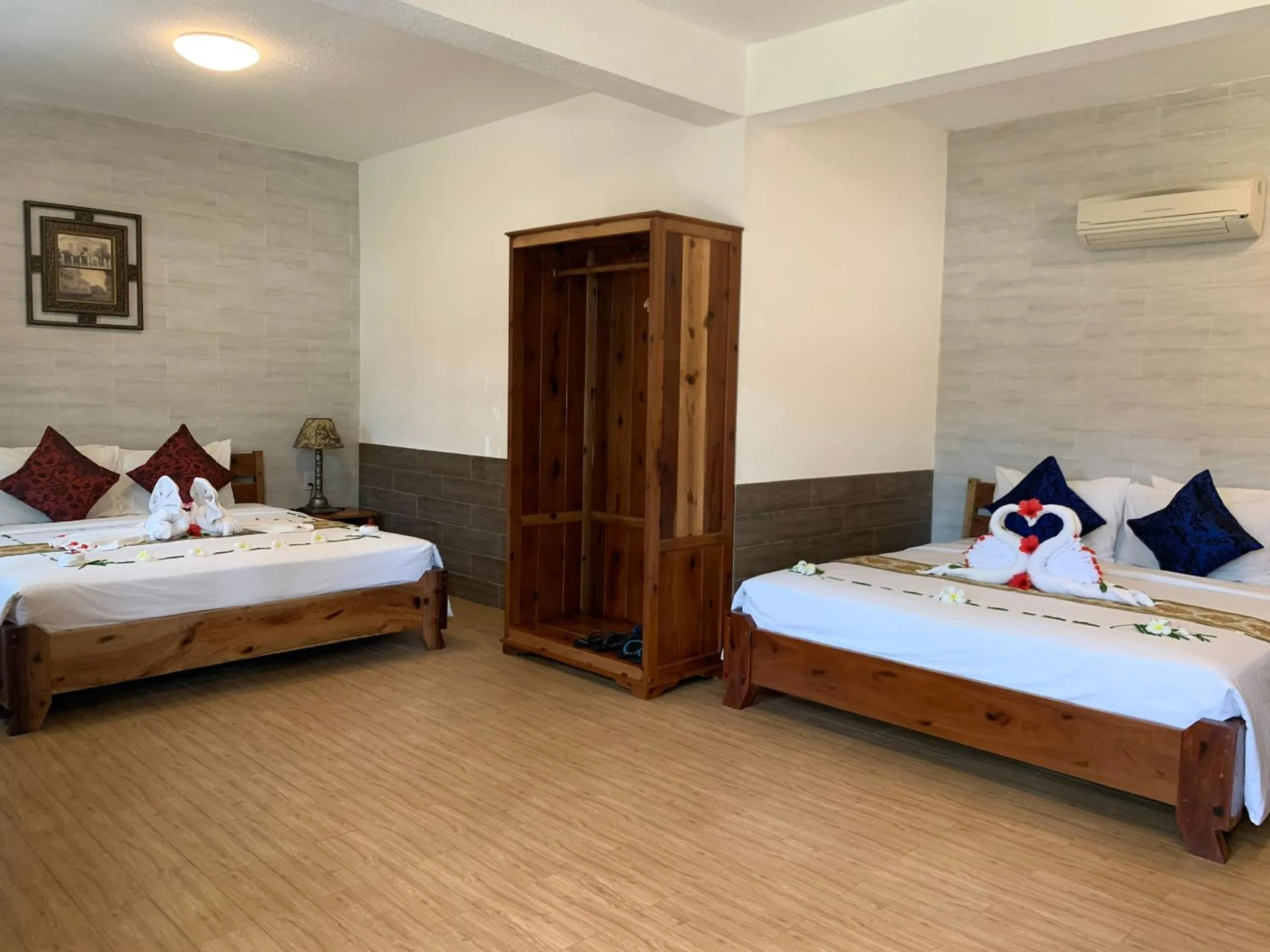 Bedroom, Bed in Blue Shell Resort